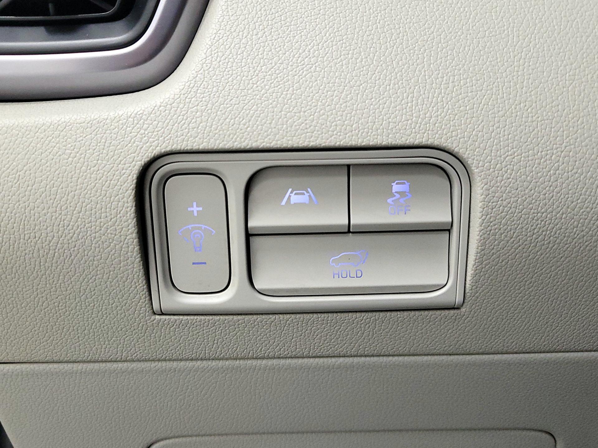 Thumbnail: 2023 Kia Sorento - 13