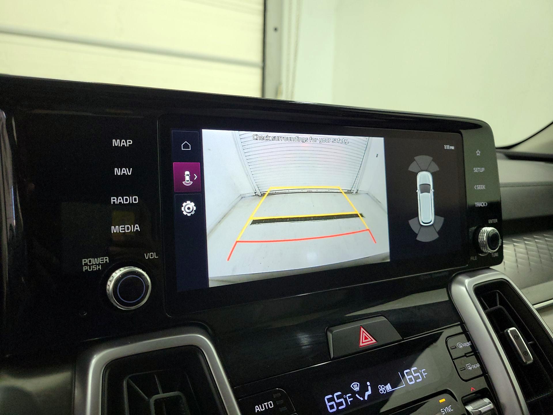 Thumbnail: 2023 Kia Sorento - 15