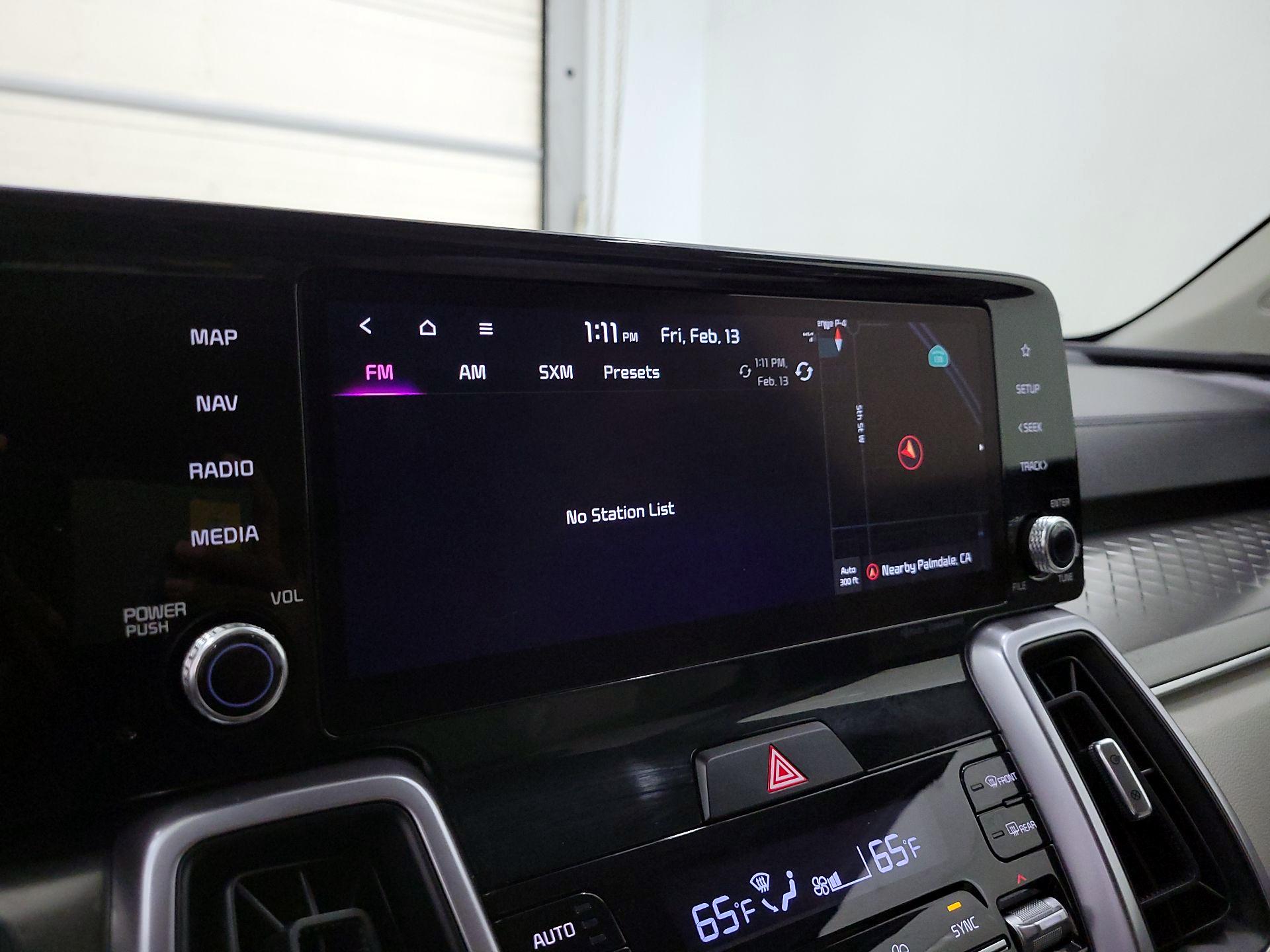 Thumbnail: 2023 Kia Sorento - 16