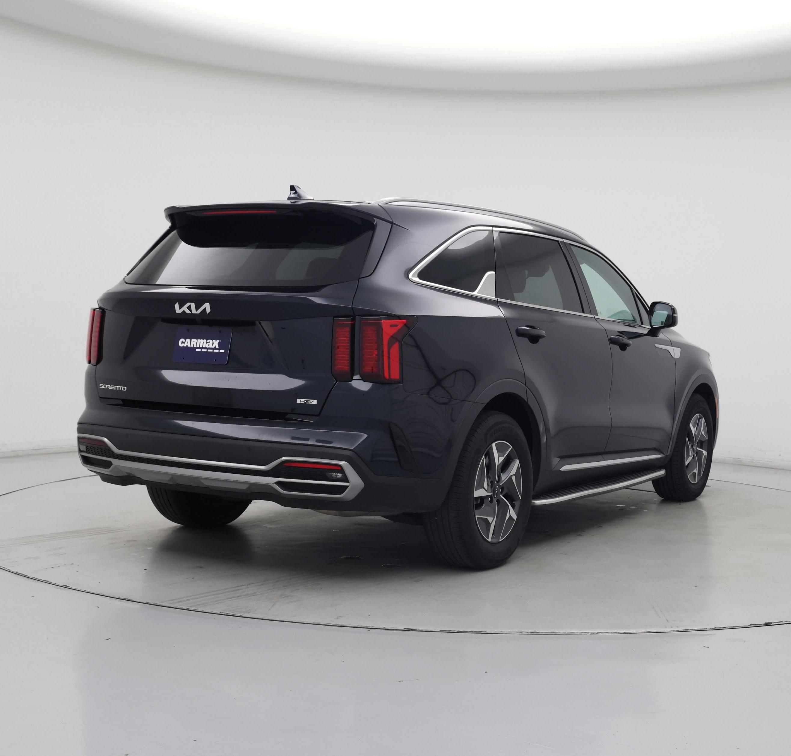 Thumbnail: 2023 Kia Sorento - 8