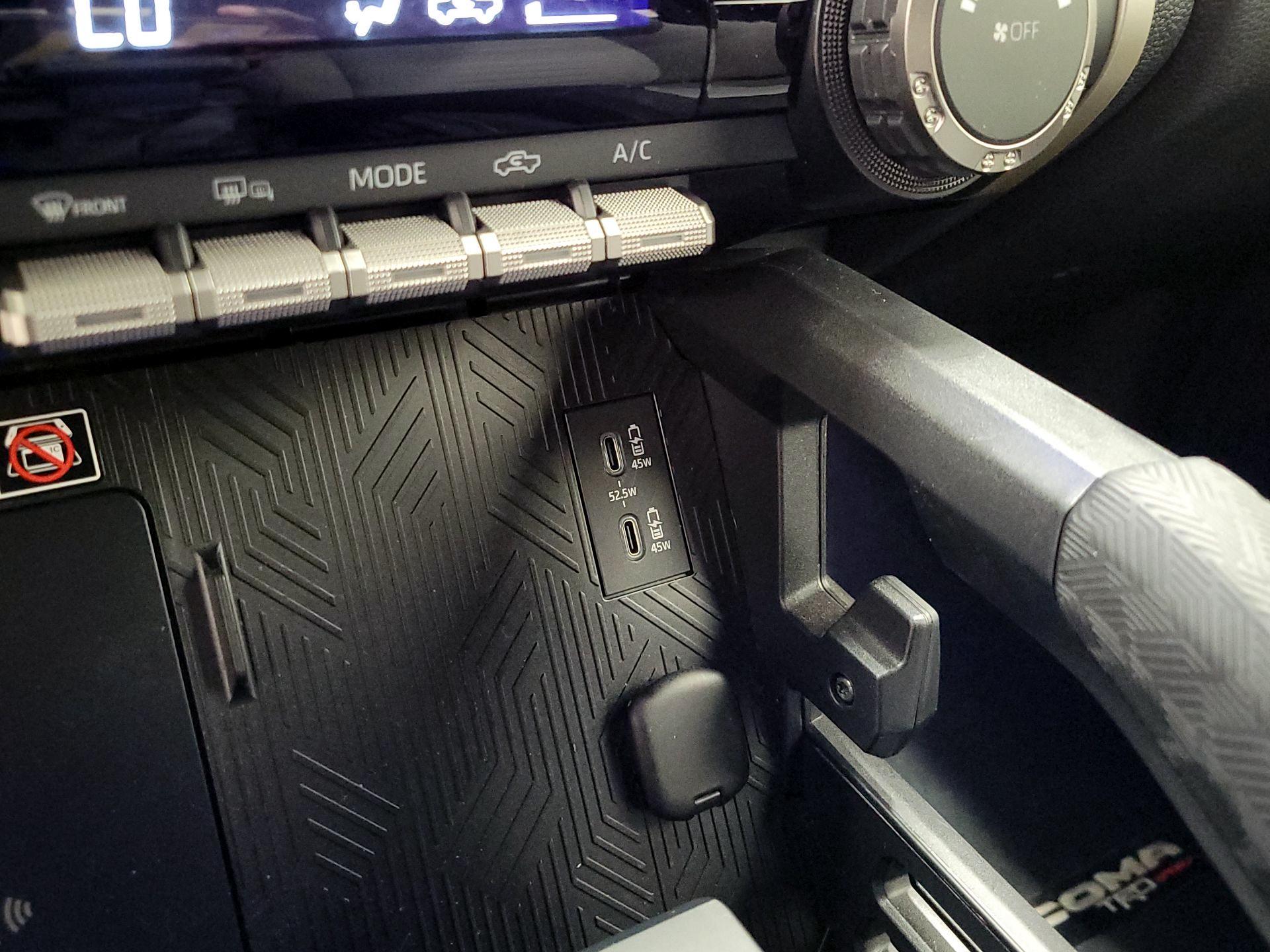 Thumbnail: 2024 Toyota Tacoma - 18