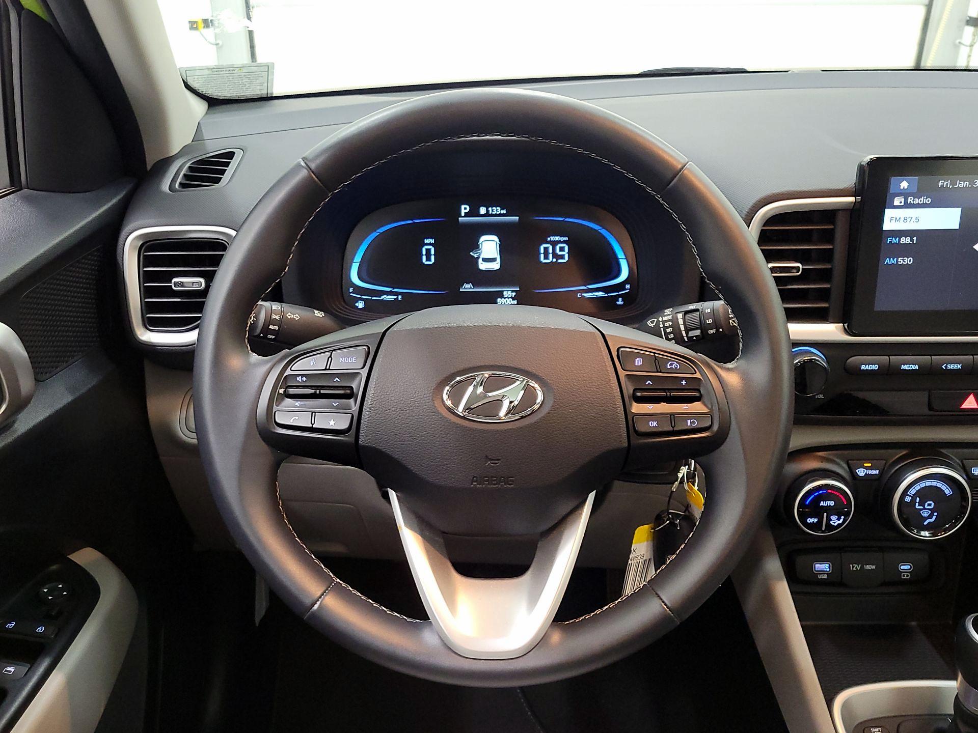 Thumbnail: 2023 Hyundai Venue - 10