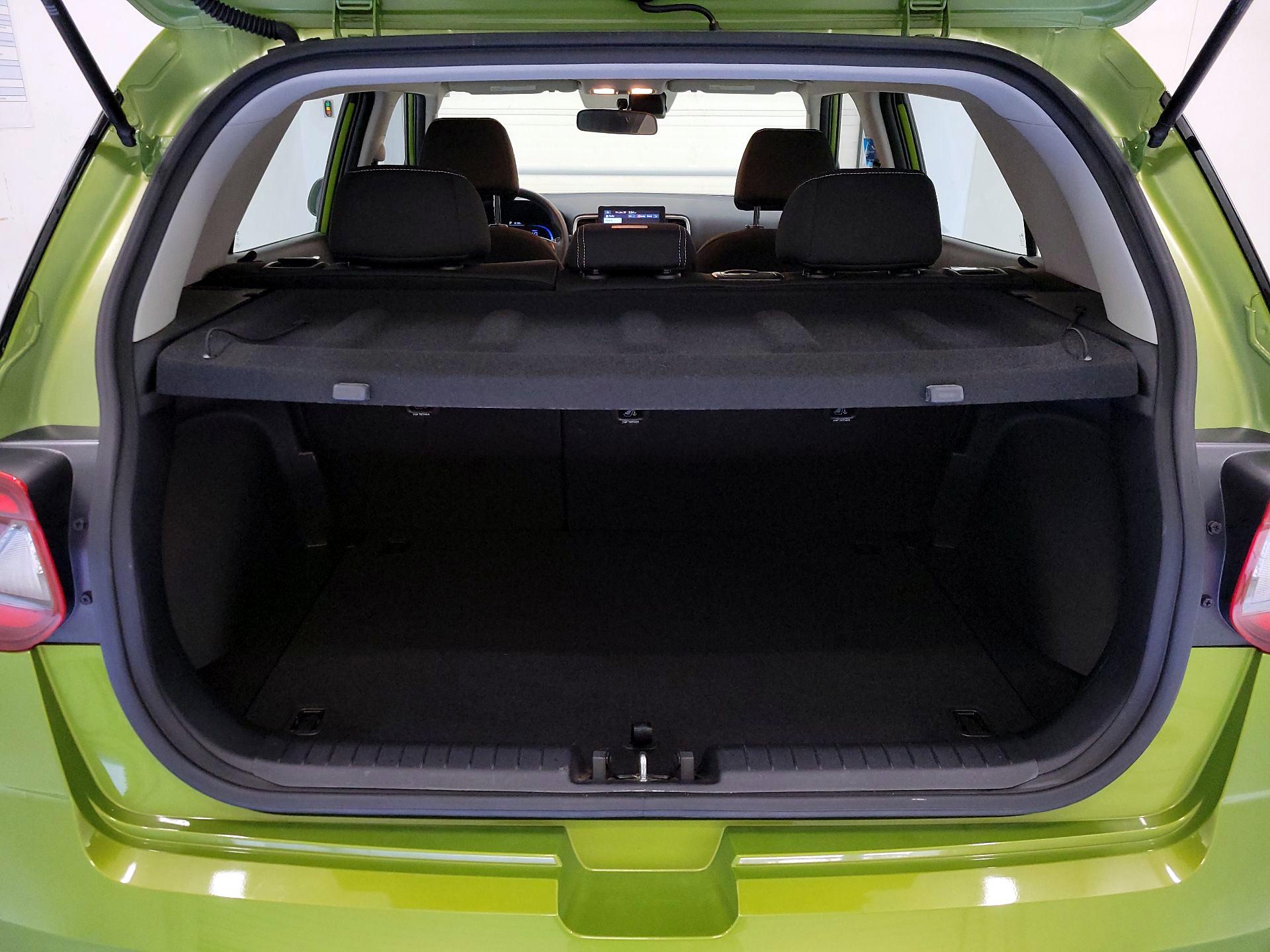 Thumbnail: 2023 Hyundai Venue - 20