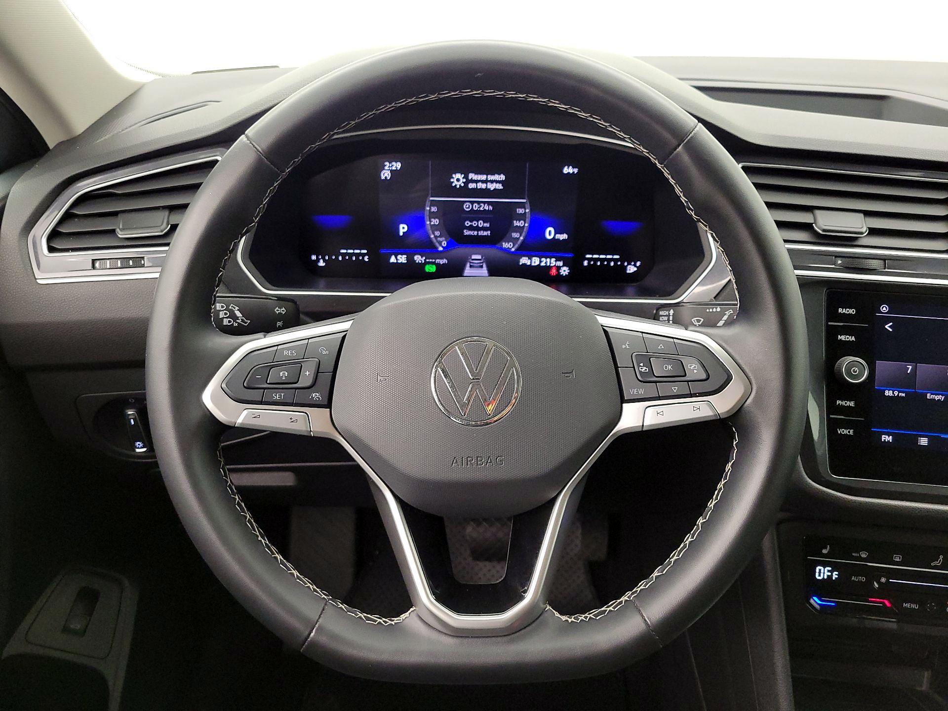 Thumbnail: 2024 Volkswagen Tiguan - 10