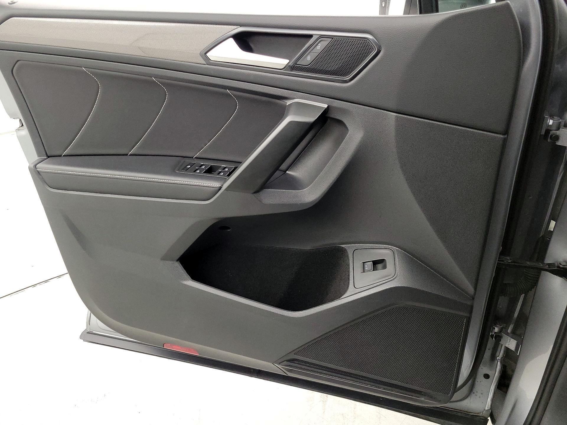 Thumbnail: 2024 Volkswagen Tiguan - 12