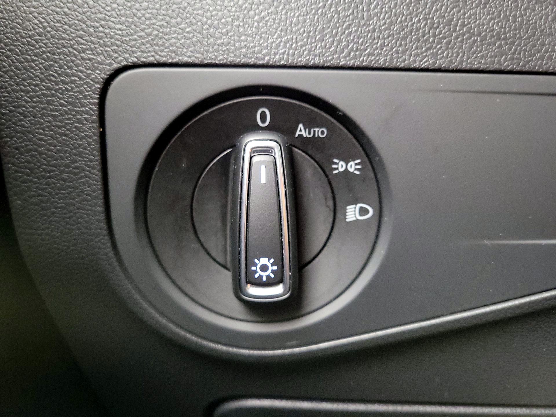 Thumbnail: 2024 Volkswagen Tiguan - 13