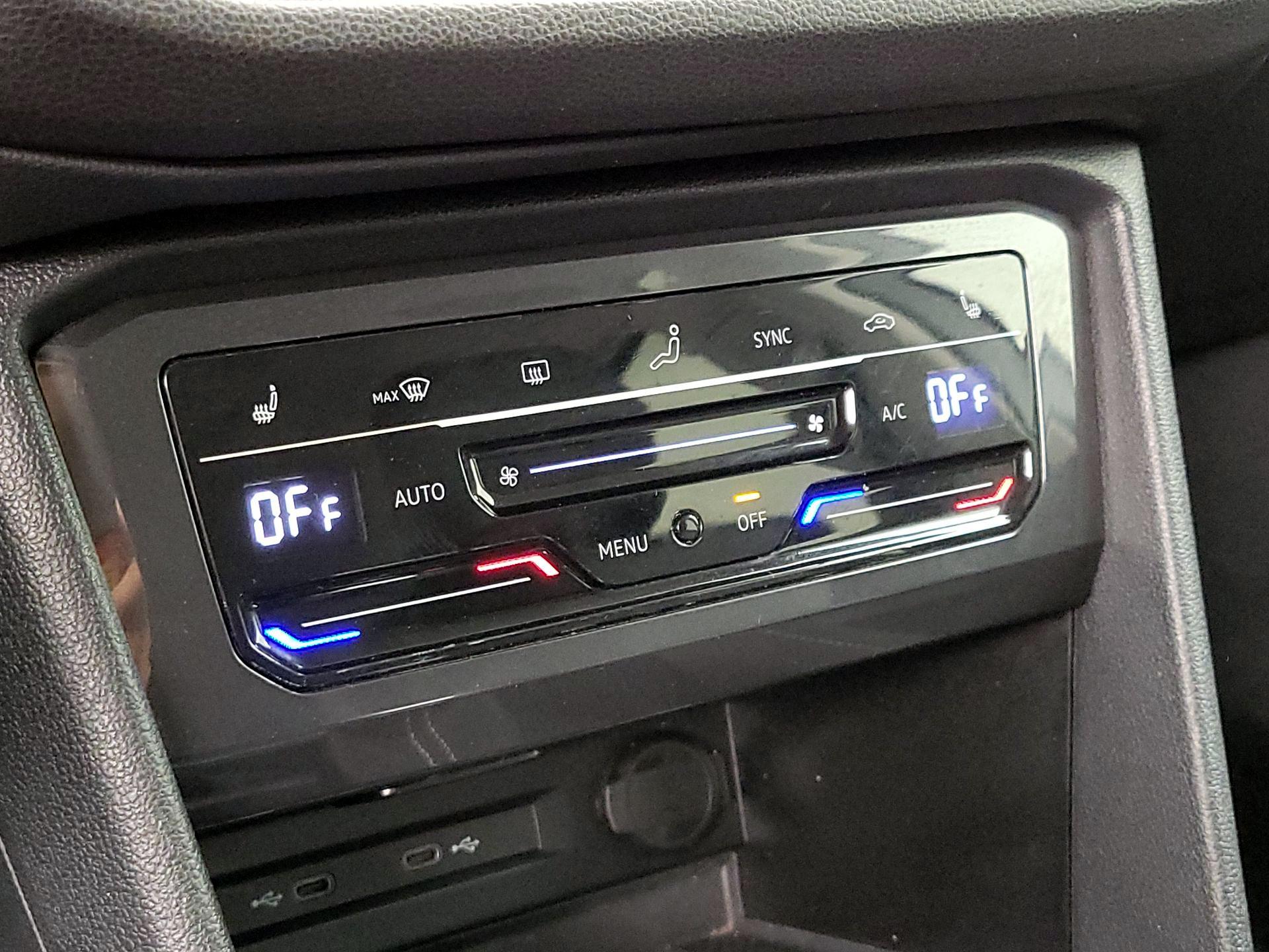 Thumbnail: 2024 Volkswagen Tiguan - 16