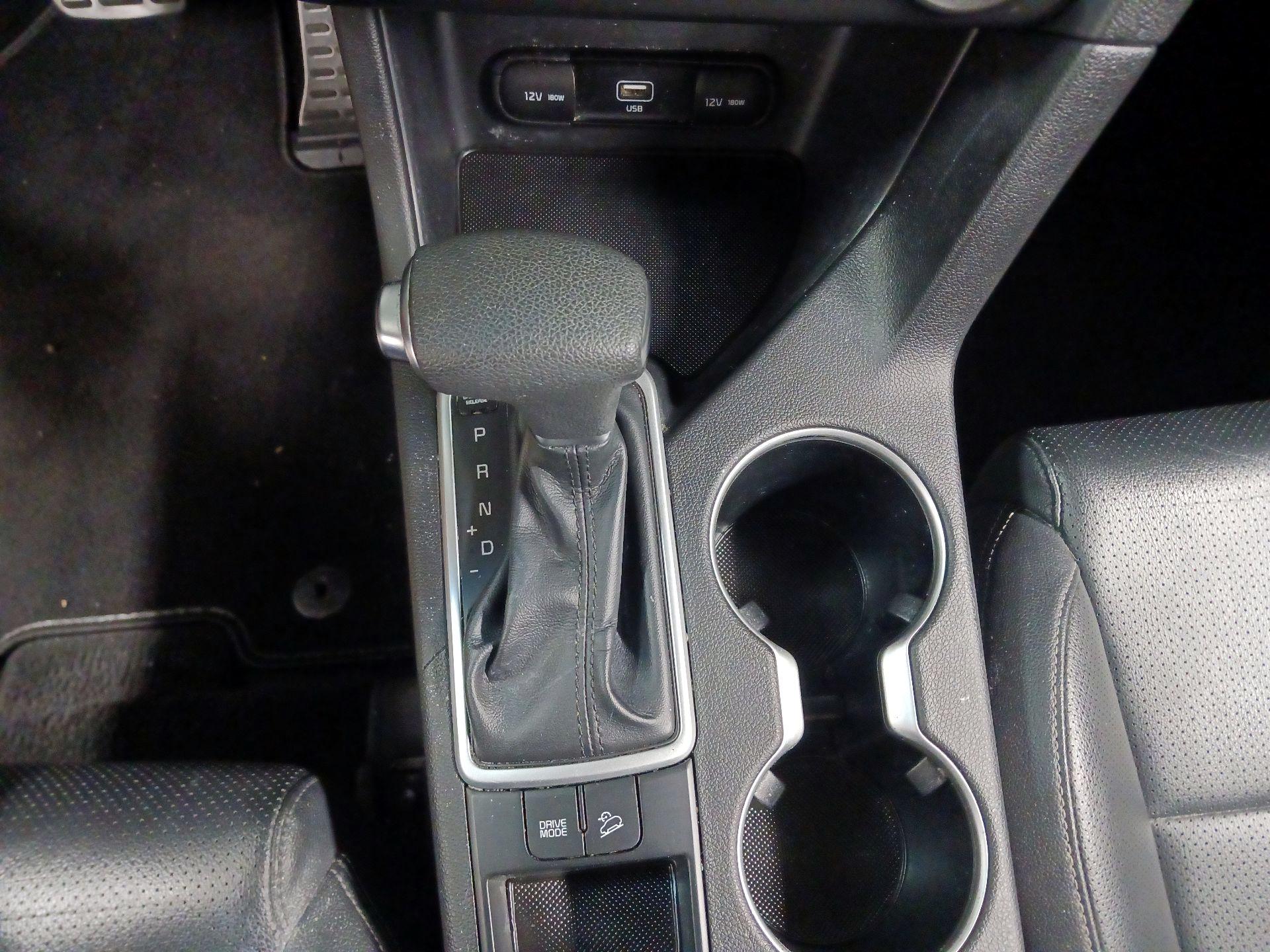 Thumbnail: 2021 Kia Sportage - 16