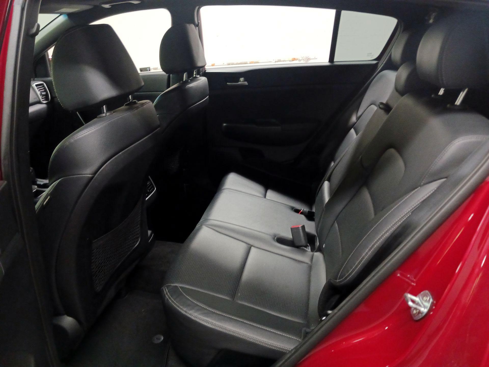 Thumbnail: 2021 Kia Sportage - 17