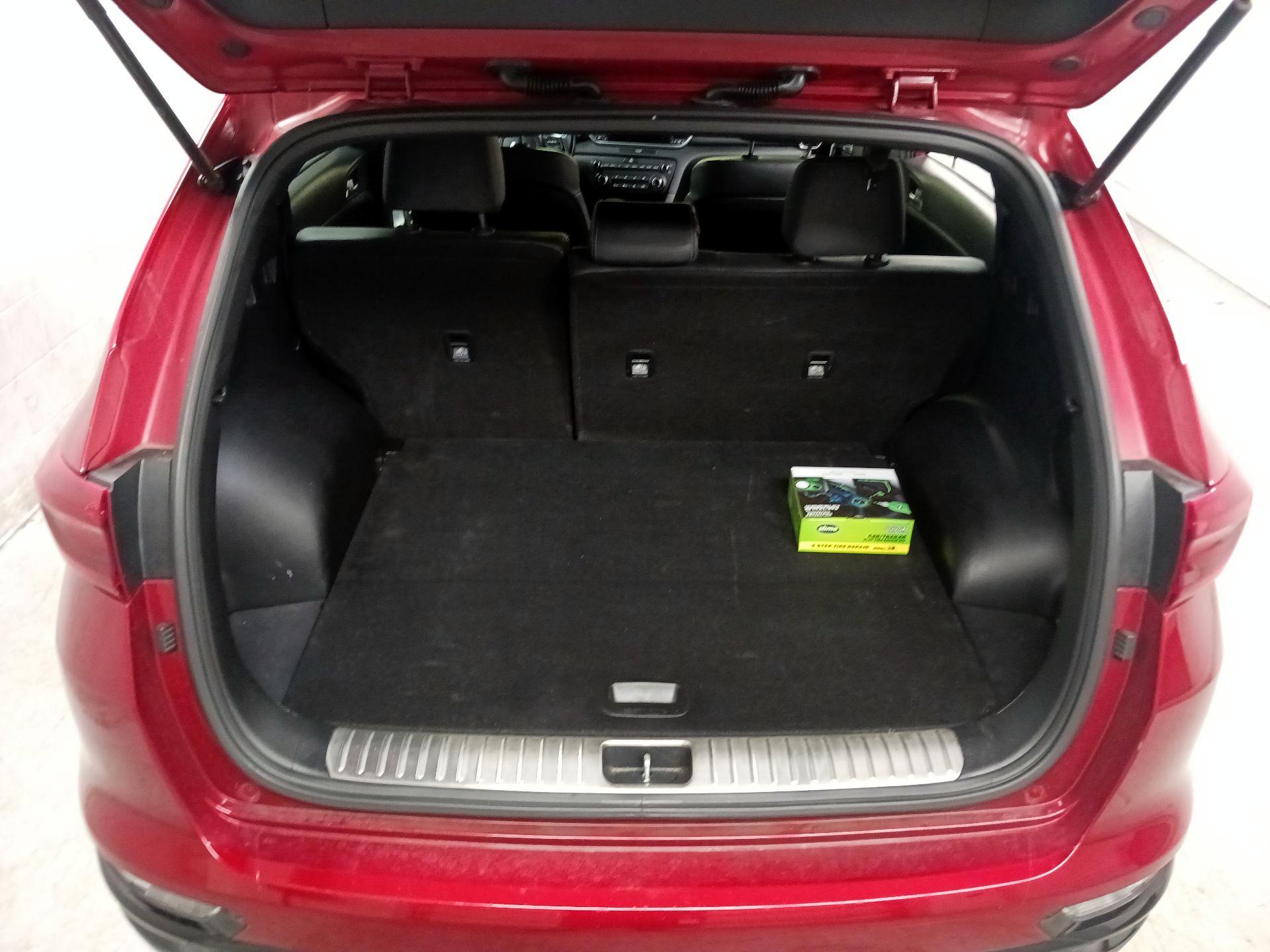 Thumbnail: 2021 Kia Sportage - 18