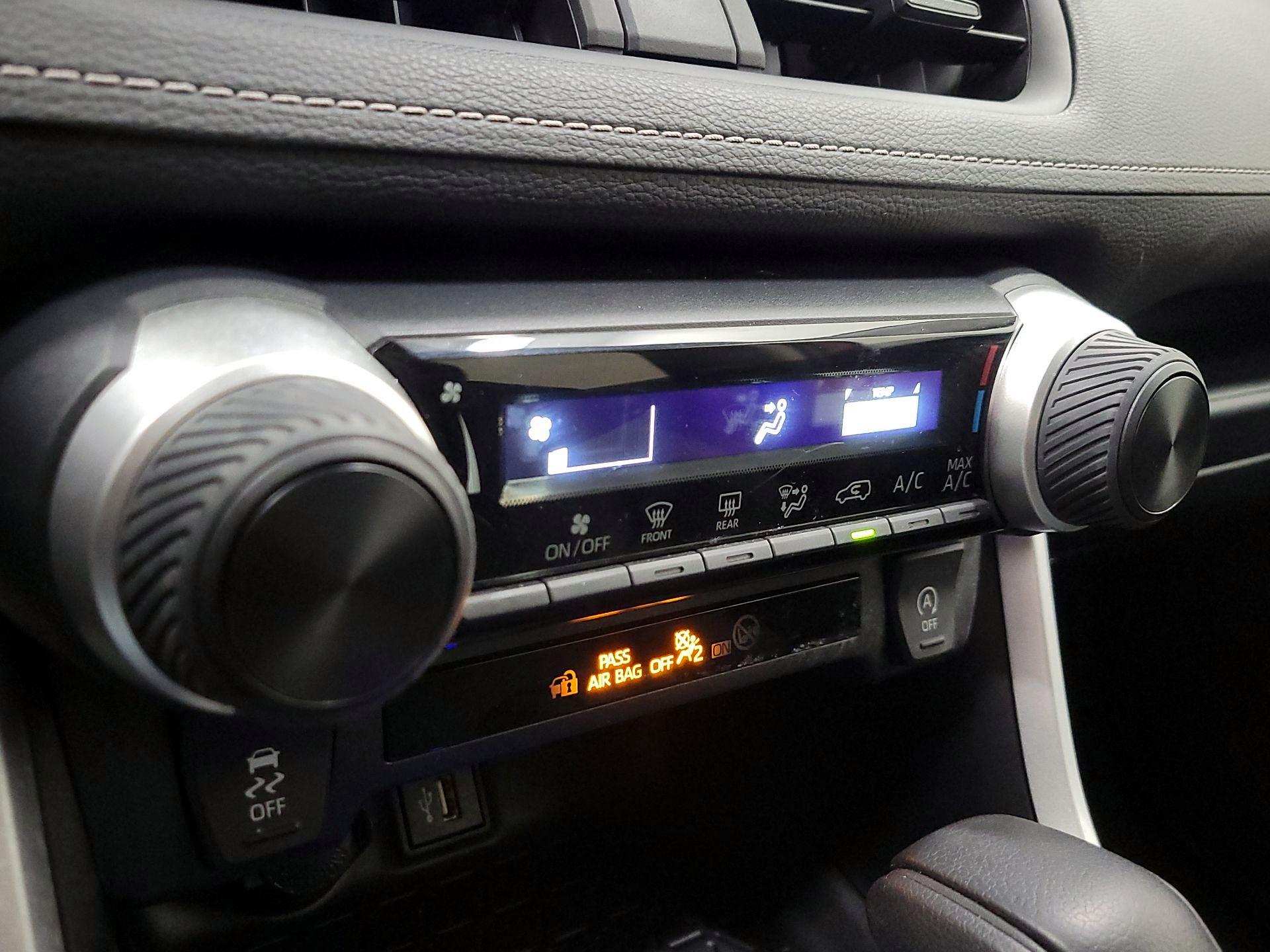 Thumbnail: 2024 Toyota RAV4 - 15