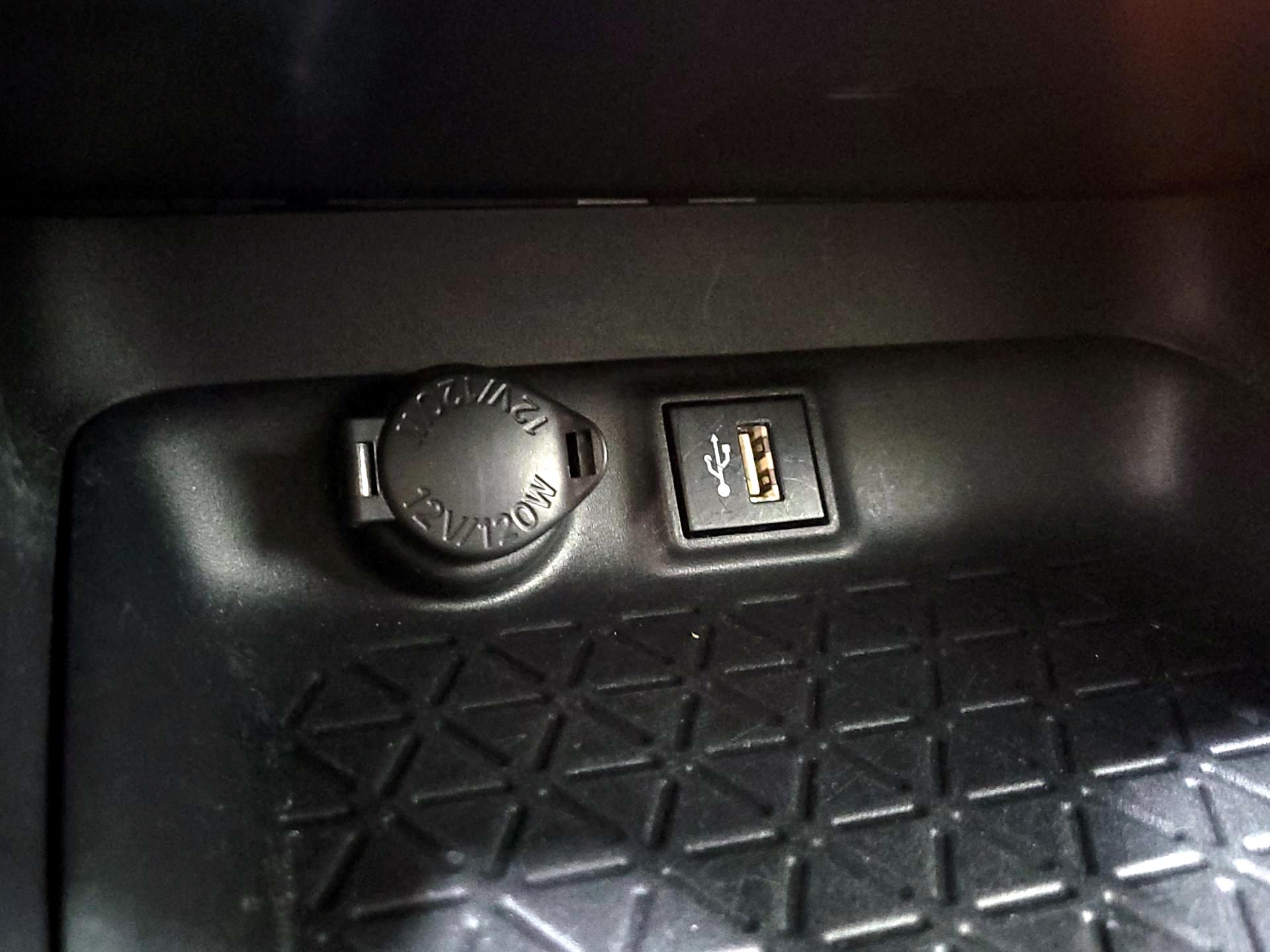 Thumbnail: 2024 Toyota RAV4 - 17