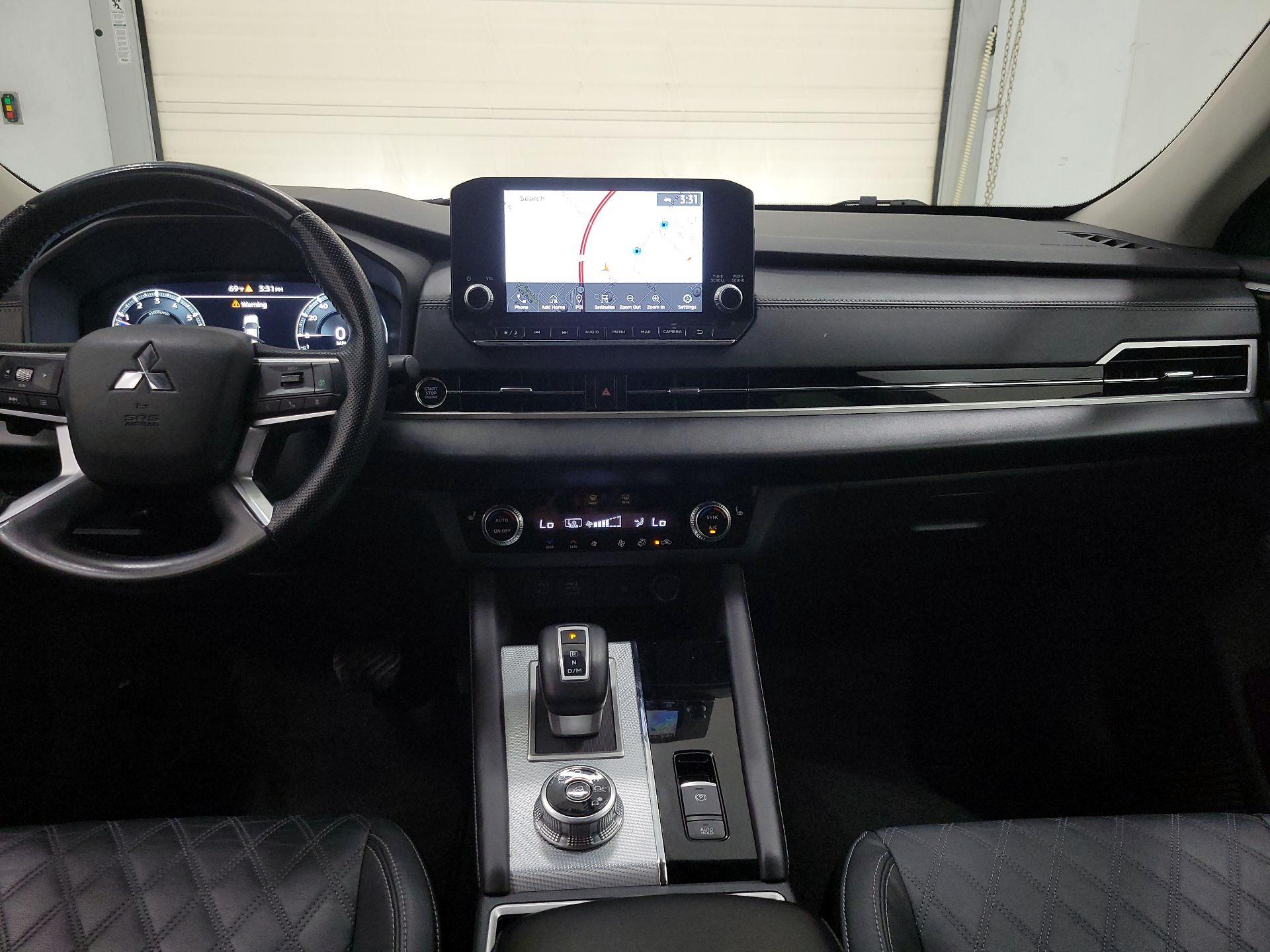 Thumbnail: 2022 Mitsubishi Outlander - 9