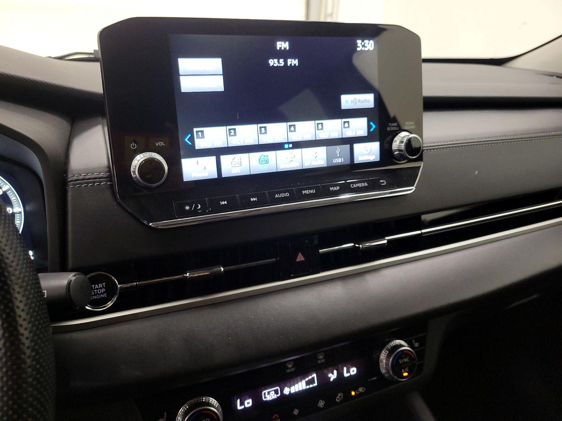 Thumbnail: 2022 Mitsubishi Outlander - 16