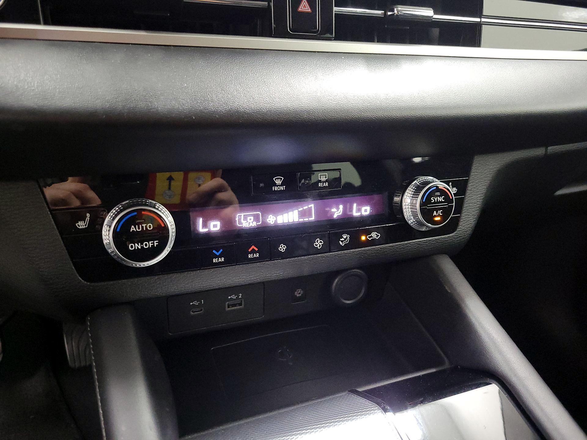 Thumbnail: 2022 Mitsubishi Outlander - 17