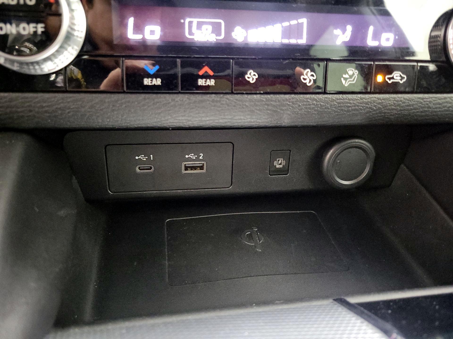 Thumbnail: 2022 Mitsubishi Outlander - 19