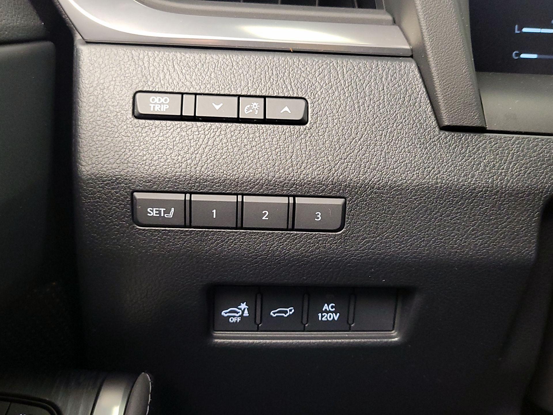 Thumbnail: 2025 Lexus GX - 13