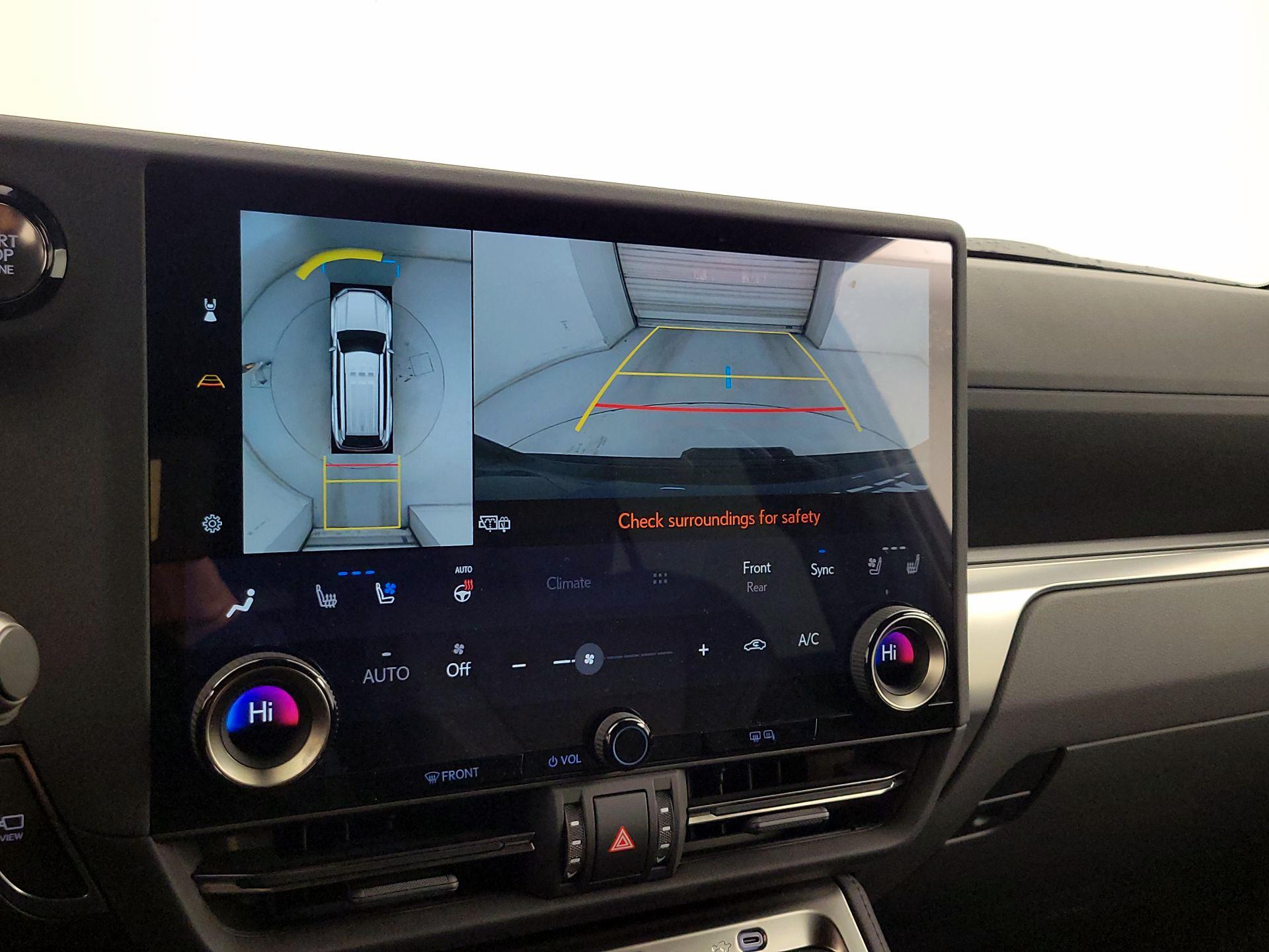 Thumbnail: 2025 Lexus GX - 14