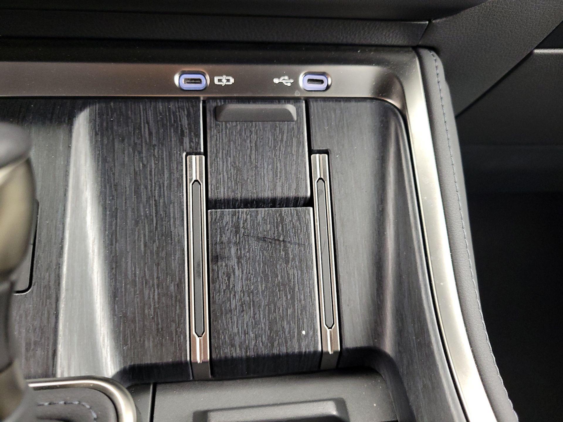 Thumbnail: 2025 Lexus GX - 18