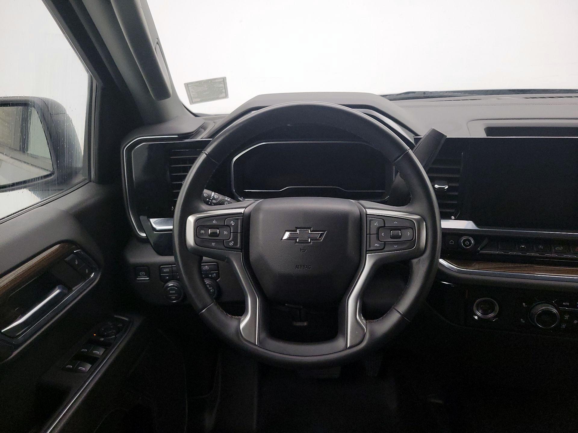 Thumbnail: 2023 Chevrolet Silverado 1500 - 10