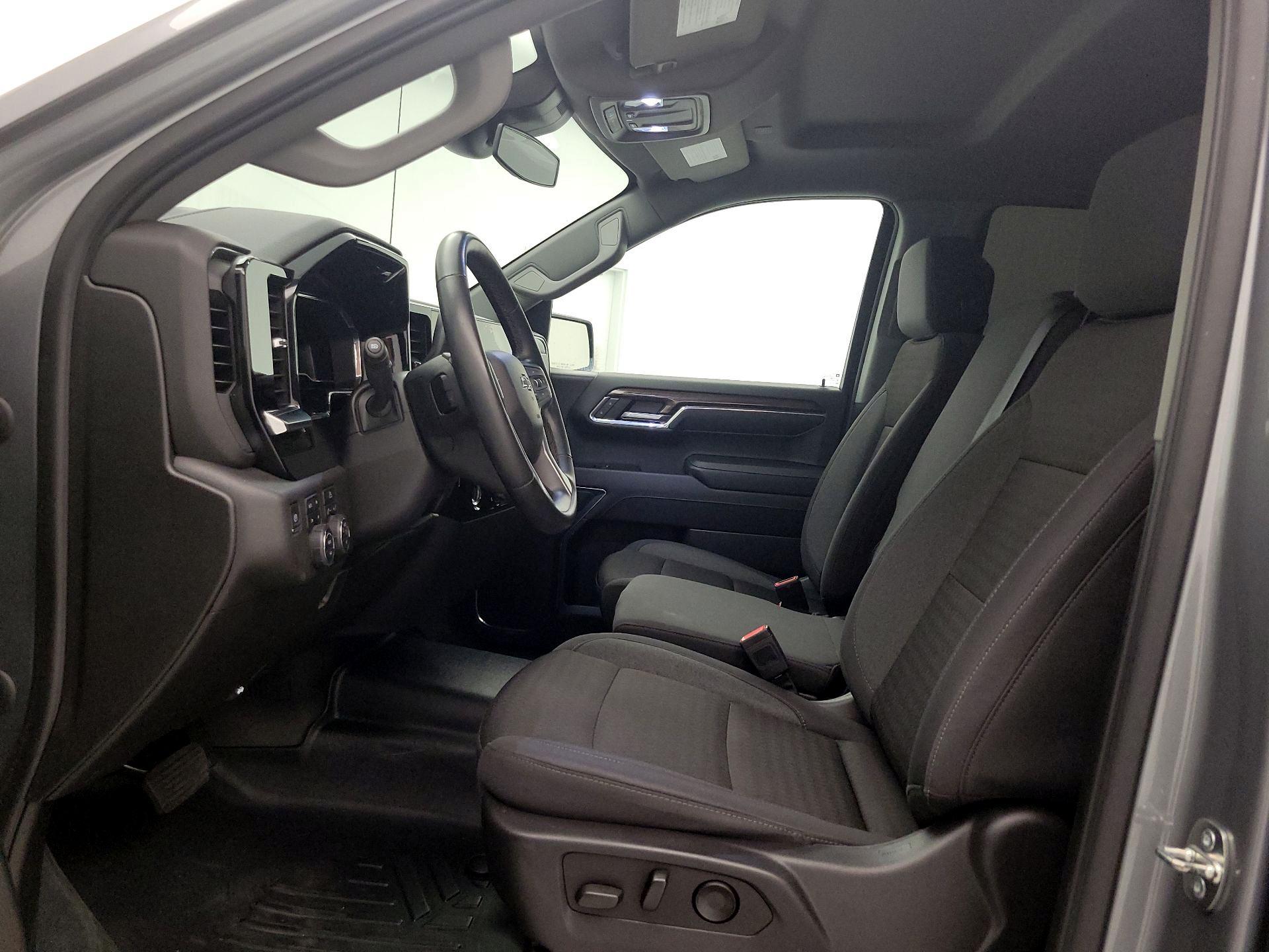 Thumbnail: 2023 Chevrolet Silverado 1500 - 11