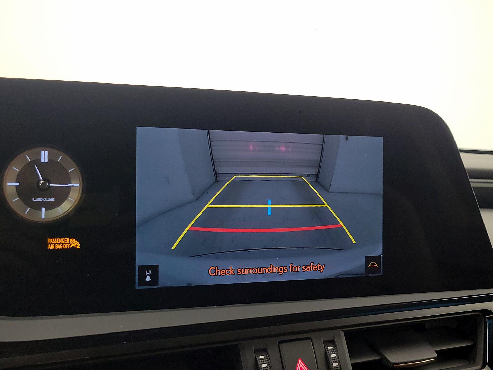 Thumbnail: 2025 Lexus ES - 14