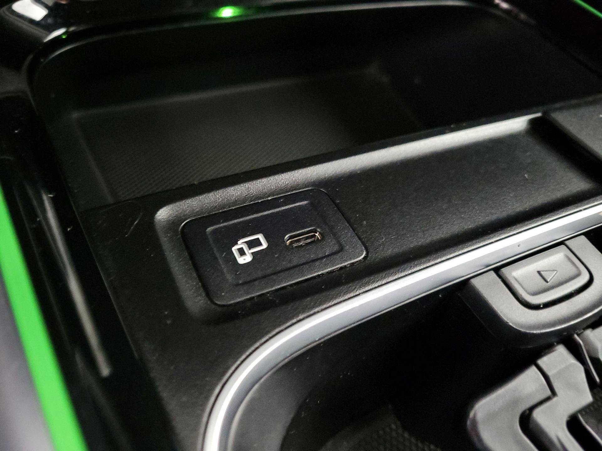 Thumbnail: 2021 Mercedes-Benz GLB - 18