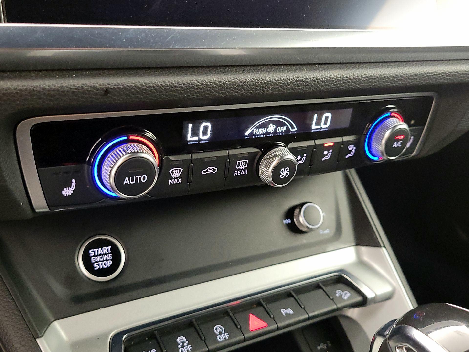 Thumbnail: 2021 Audi Q3 - 16
