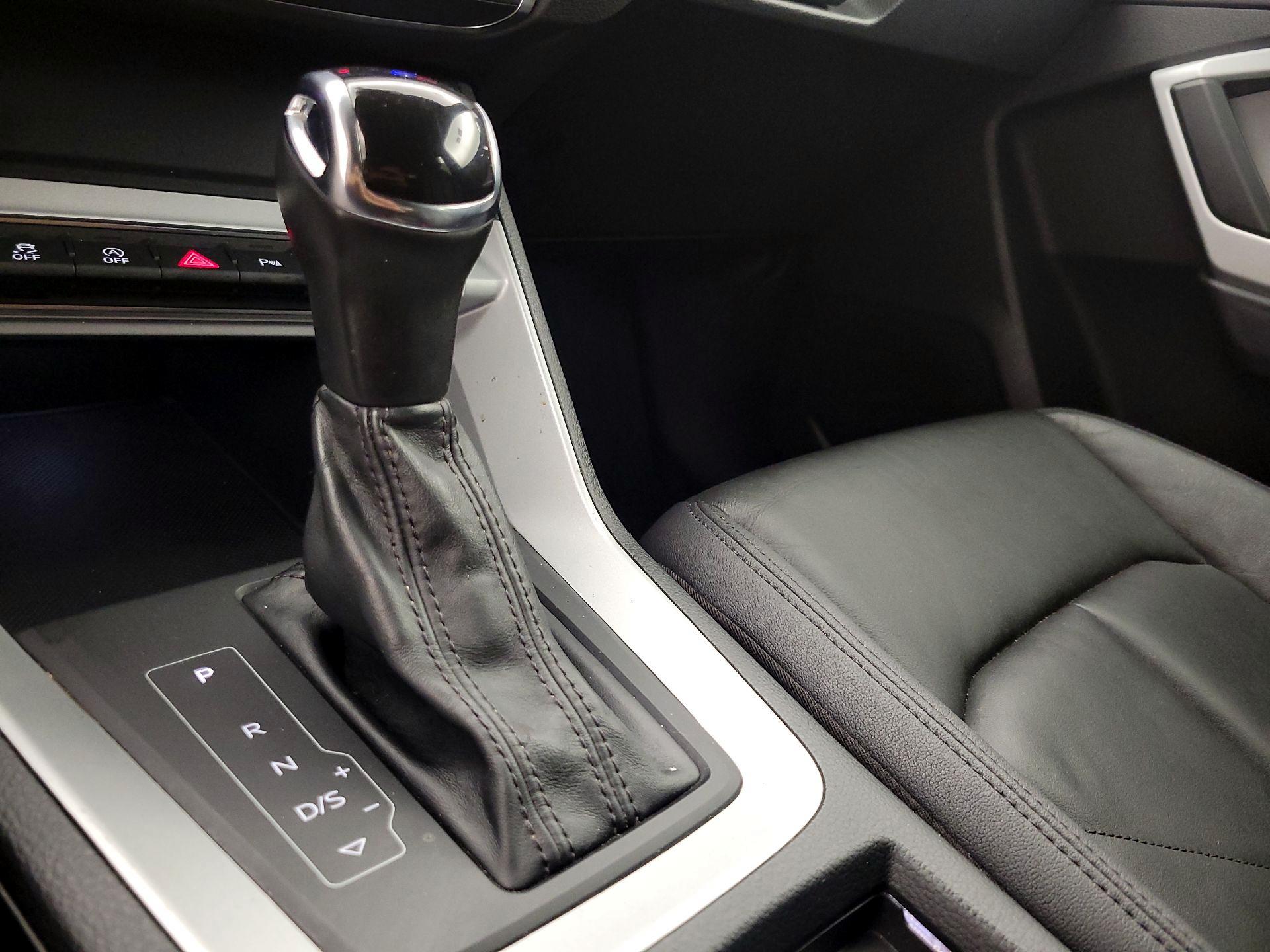 Thumbnail: 2021 Audi Q3 - 17