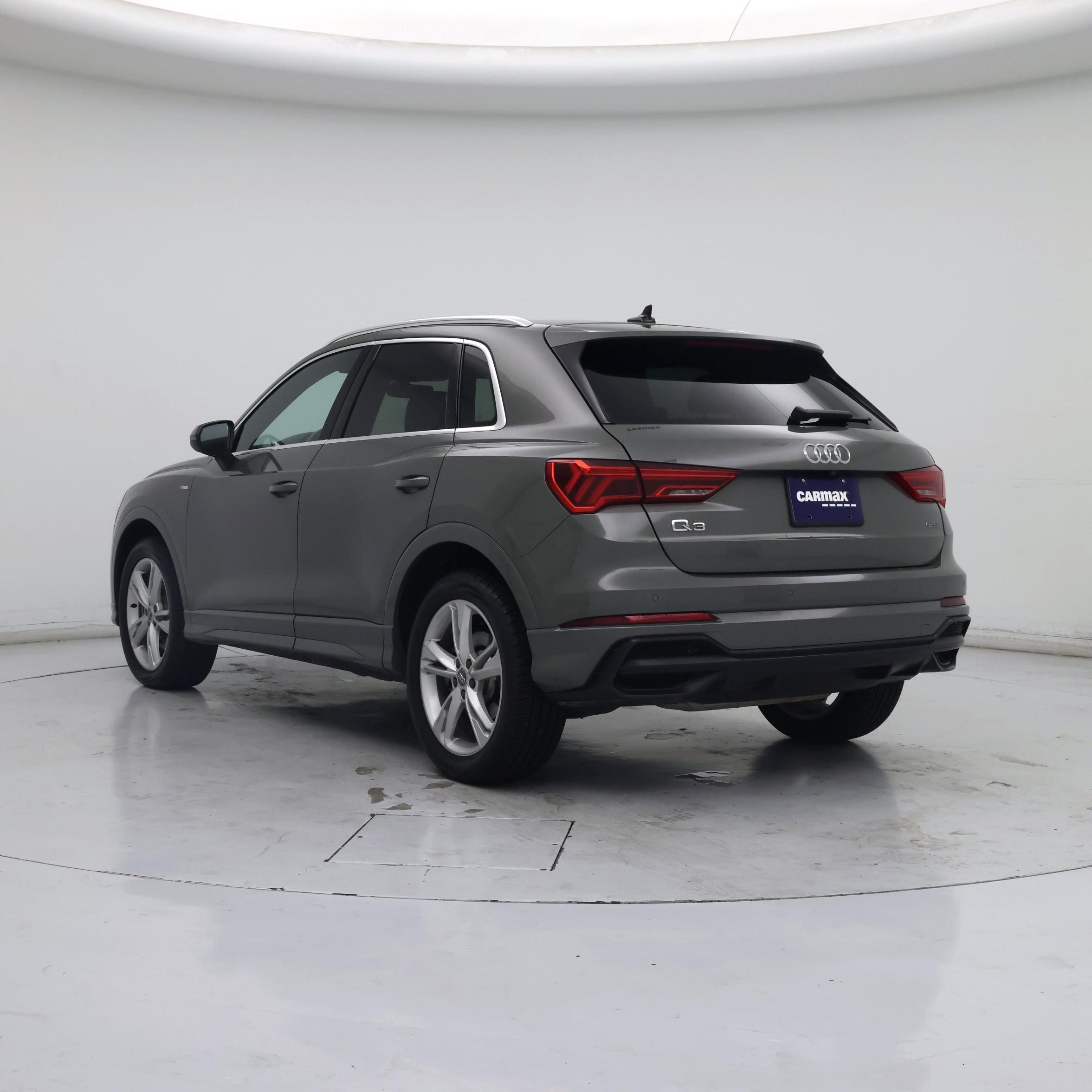 Thumbnail: 2021 Audi Q3 - 2