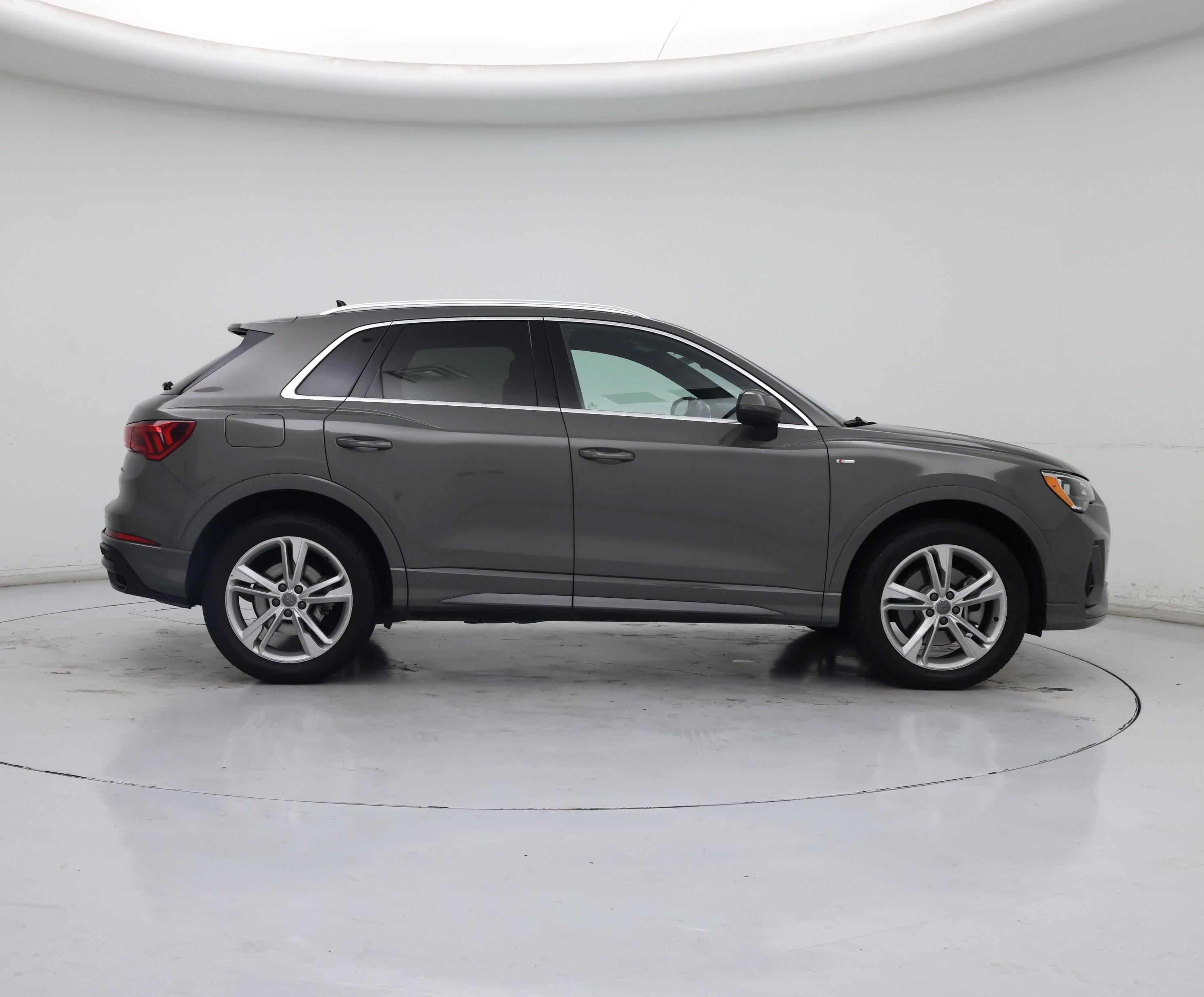 Thumbnail: 2021 Audi Q3 - 7