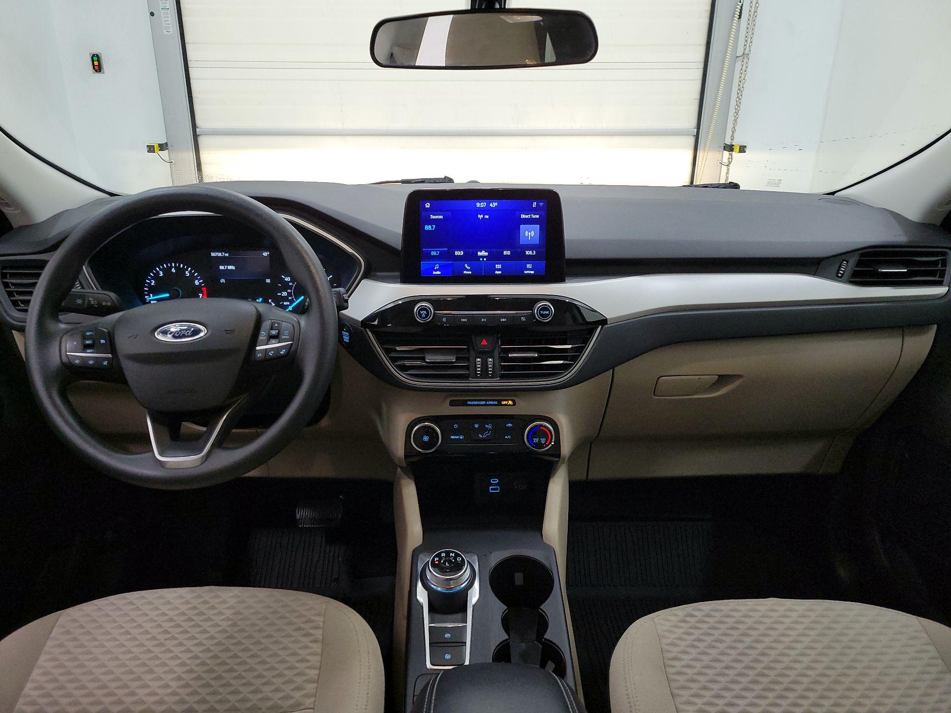 Thumbnail: 2022 Ford Escape - 9