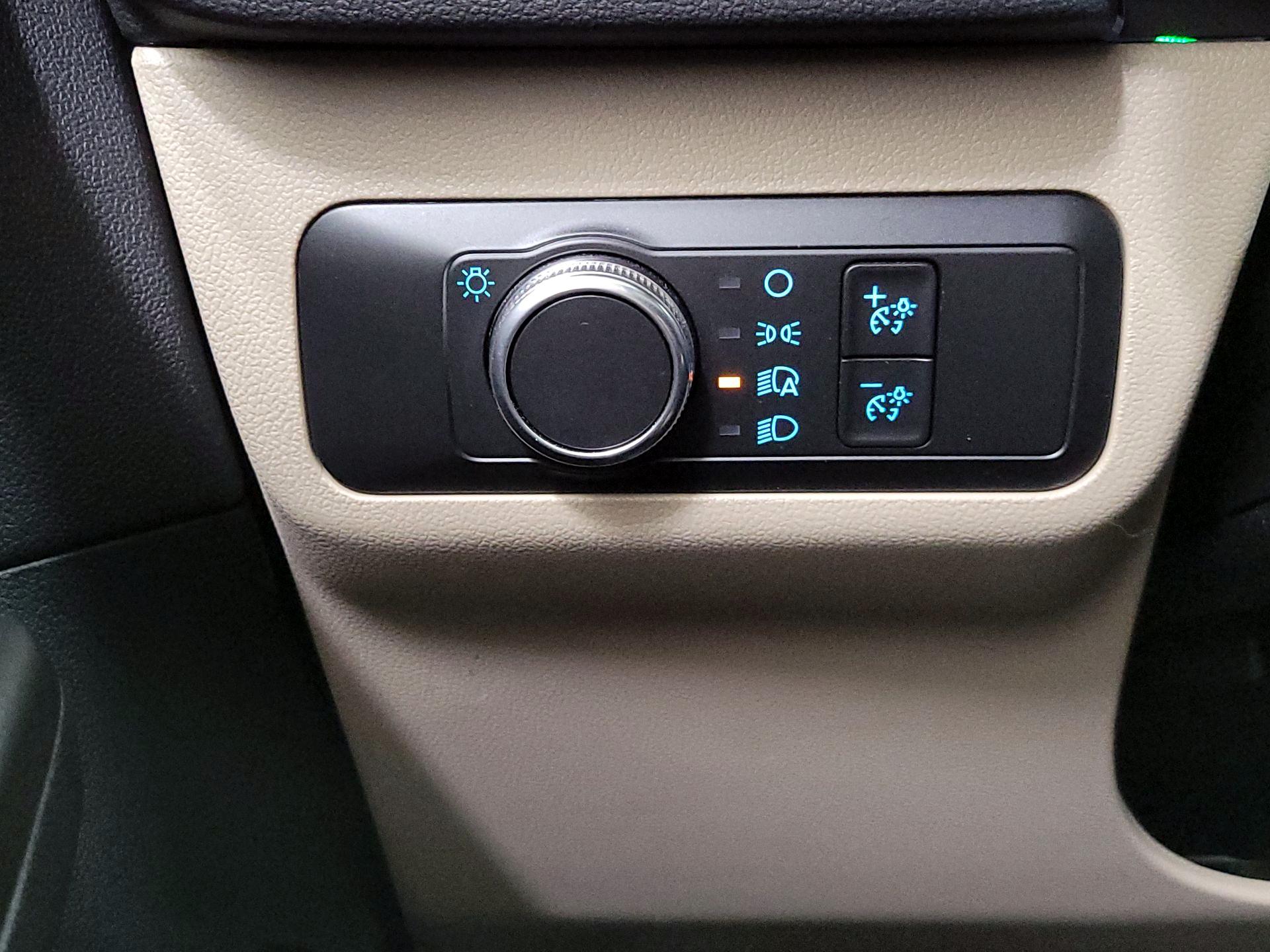 Thumbnail: 2022 Ford Escape - 13