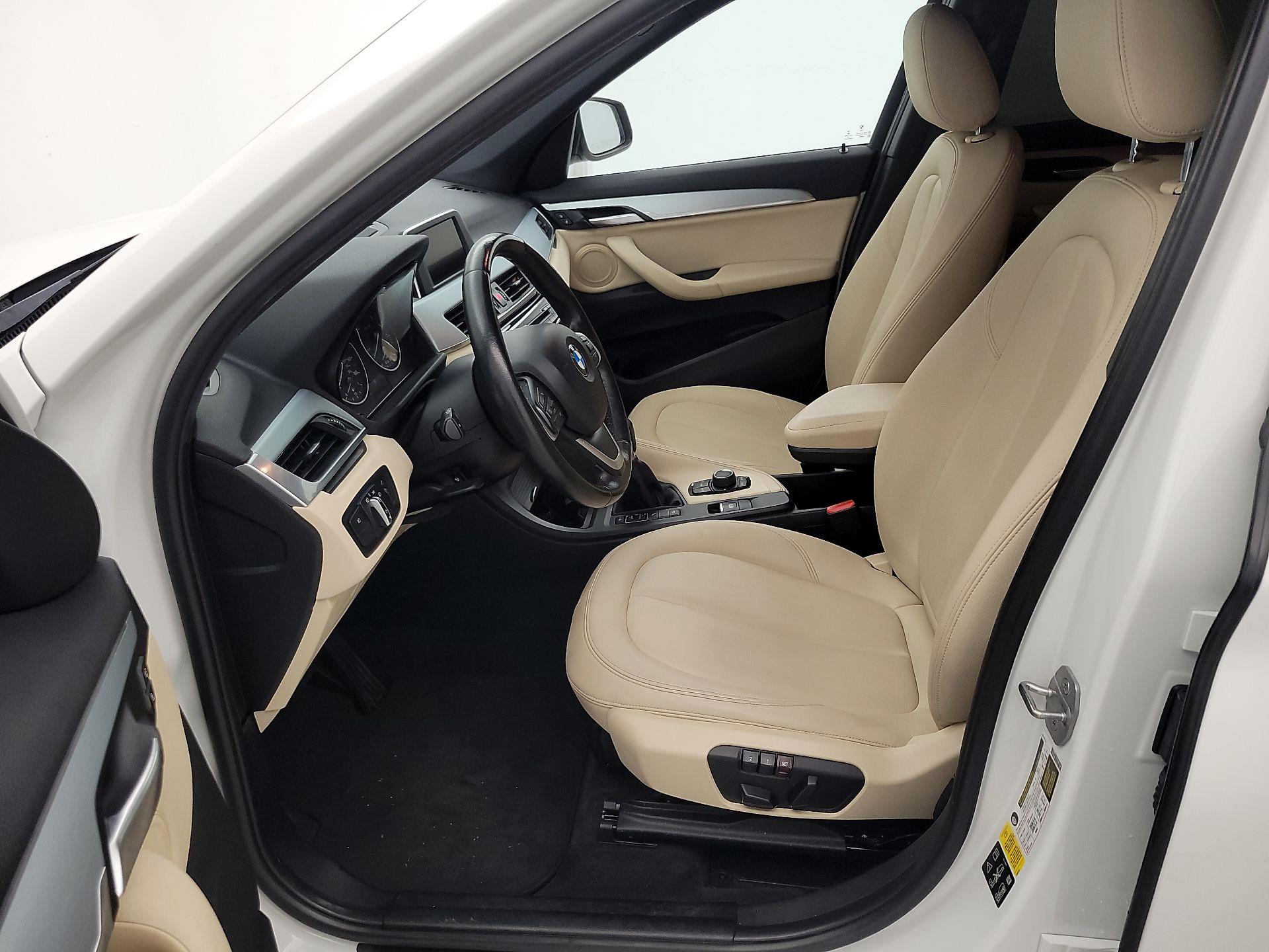 Thumbnail: 2017 BMW X1 - 11