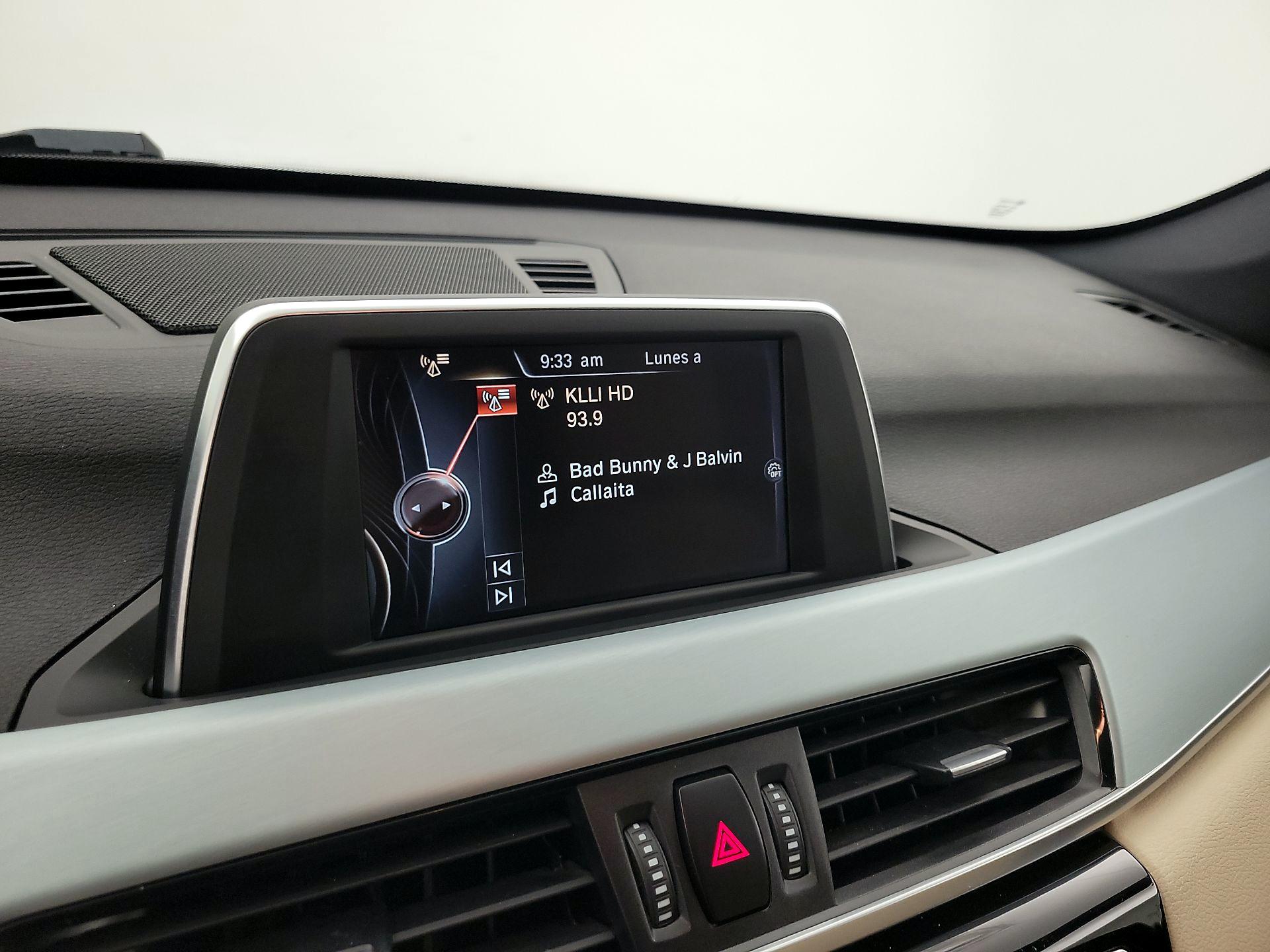 Thumbnail: 2017 BMW X1 - 15