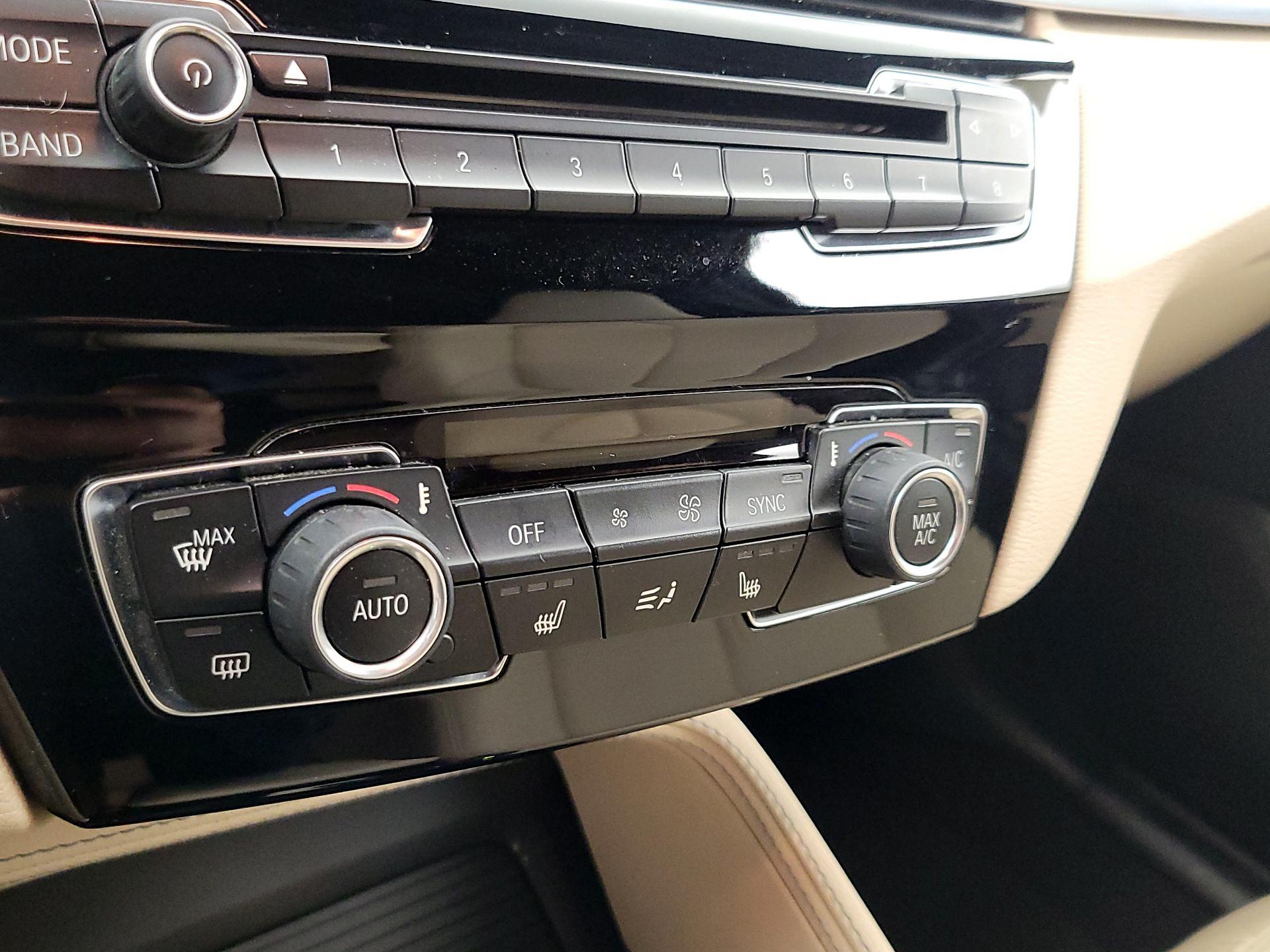 Thumbnail: 2017 BMW X1 - 16