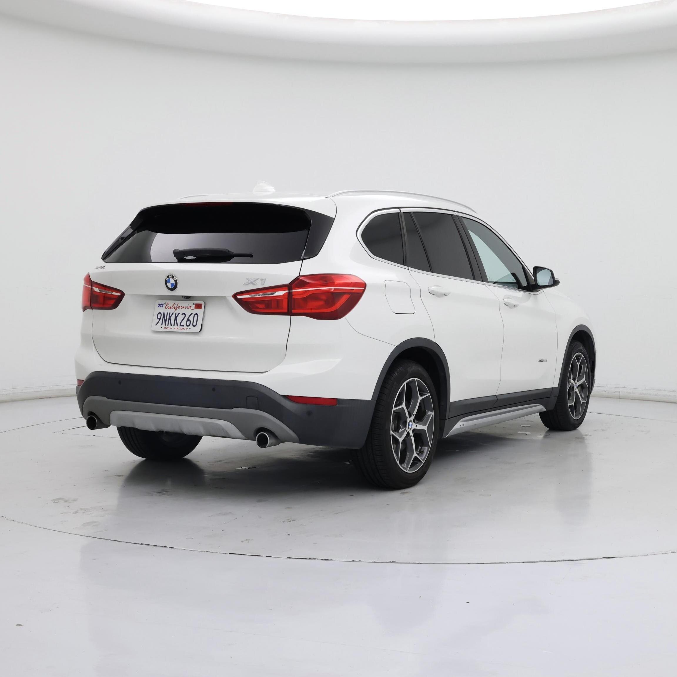 Thumbnail: 2017 BMW X1 - 8