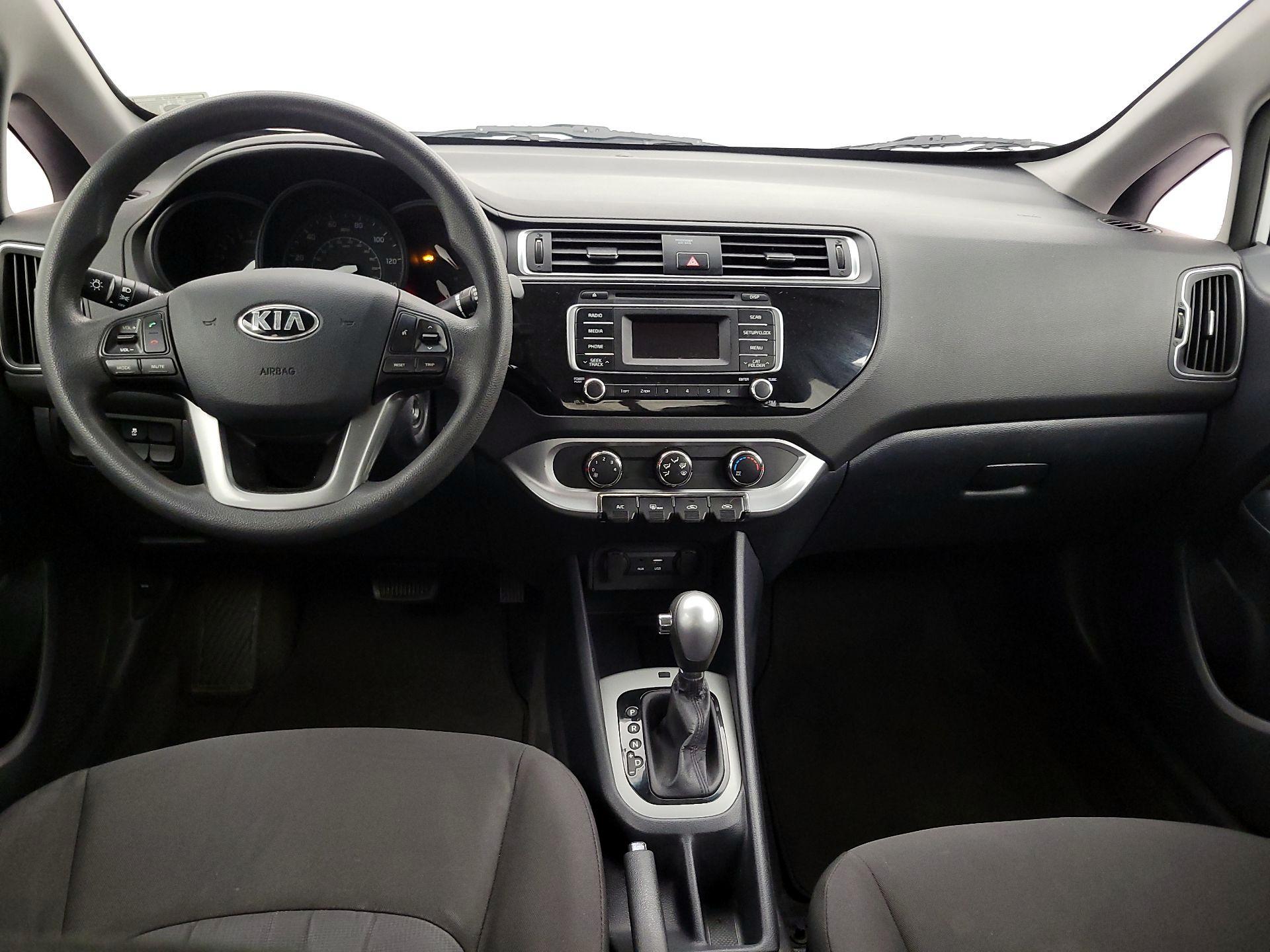 Thumbnail: 2016 Kia Rio - 9