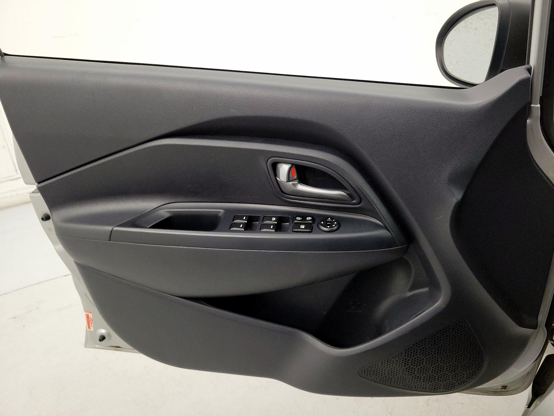 Thumbnail: 2016 Kia Rio - 12