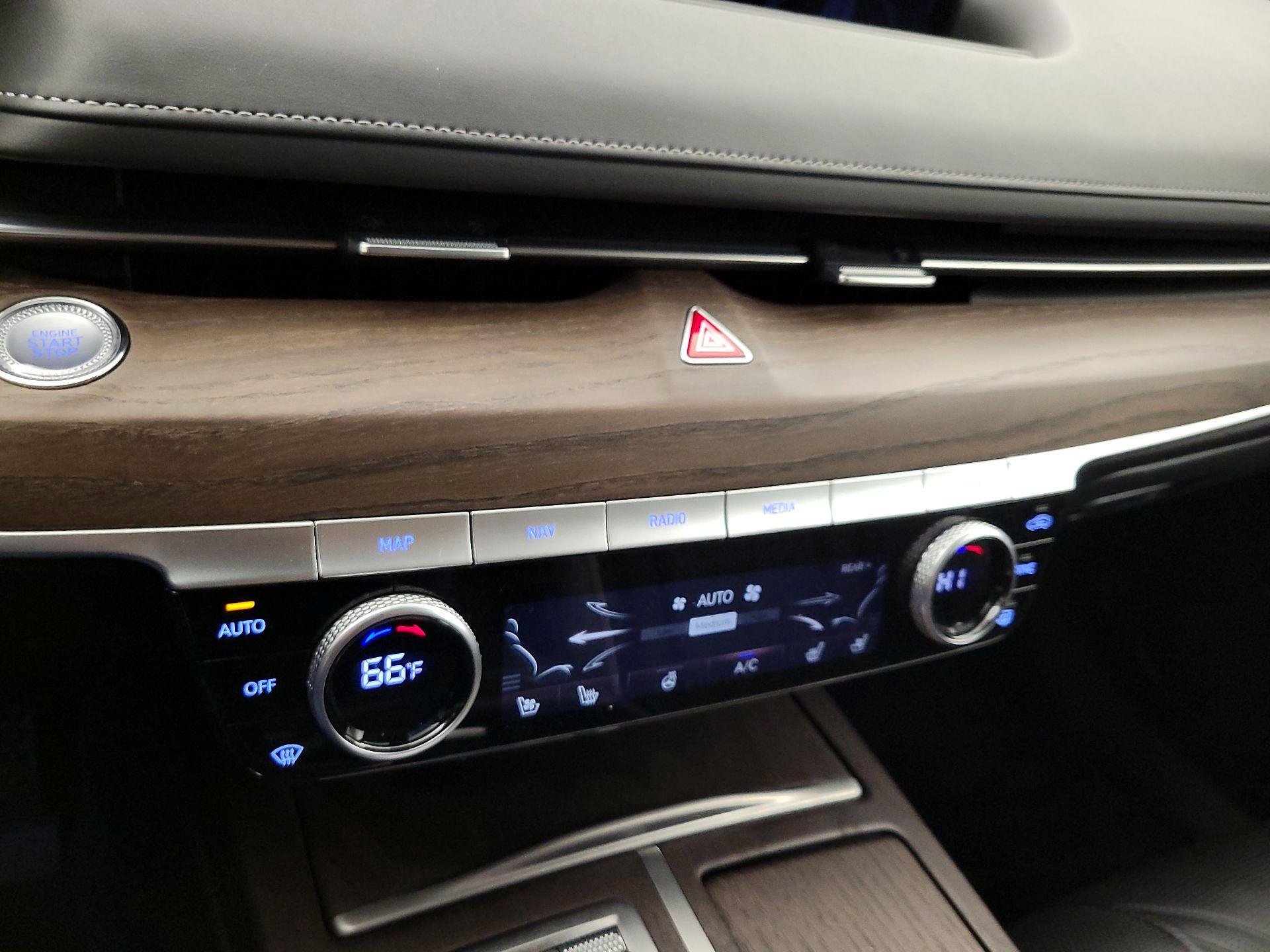 Thumbnail: 2021 Genesis G80 - 17