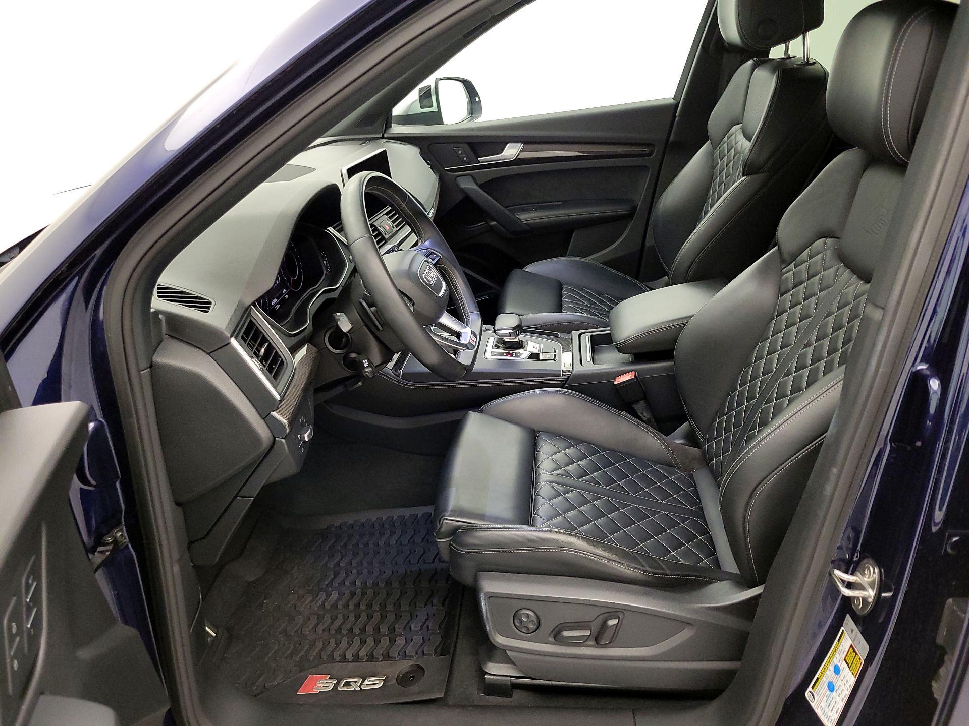 Thumbnail: 2018 Audi SQ5 - 11