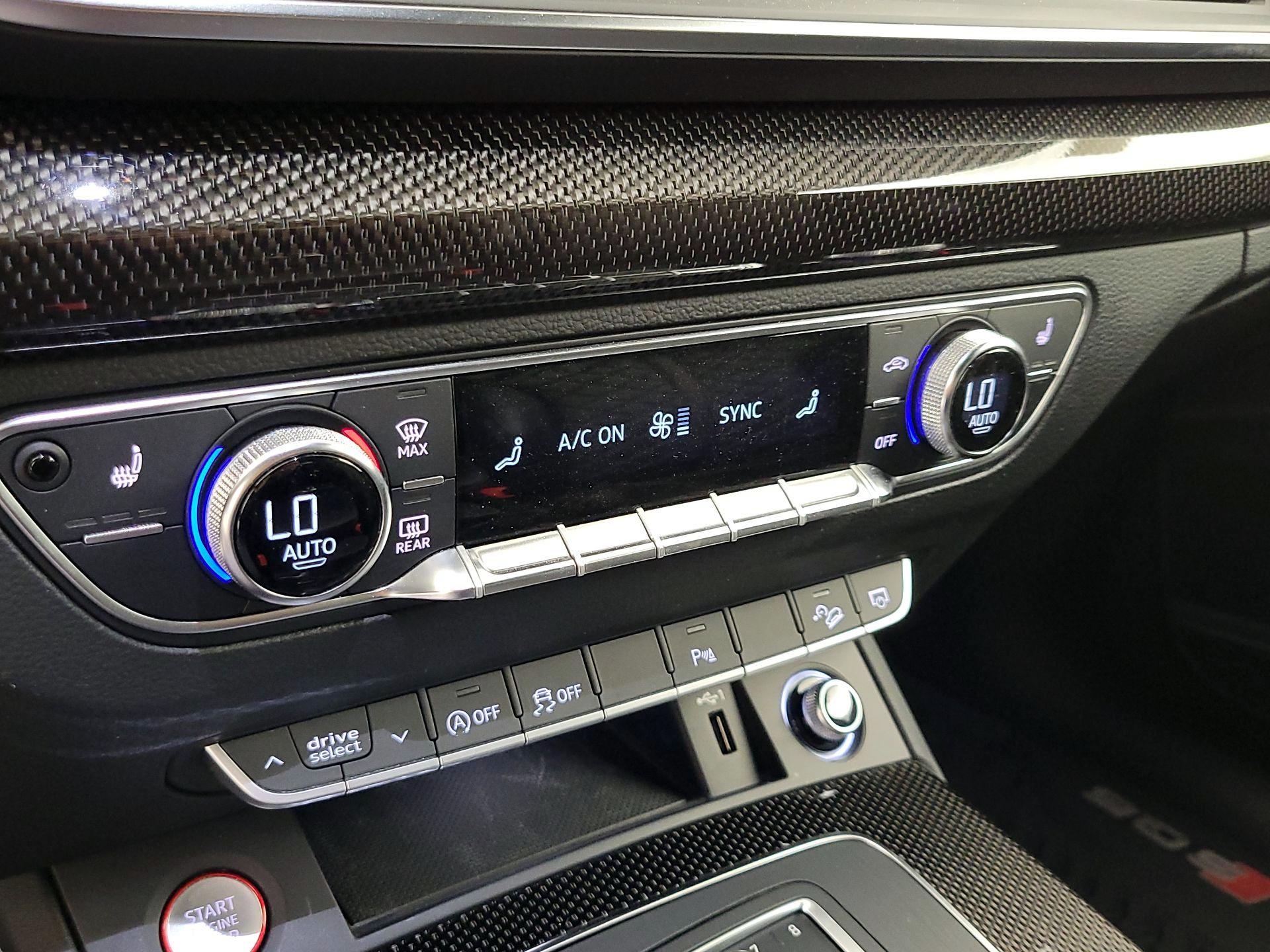 Thumbnail: 2018 Audi SQ5 - 17