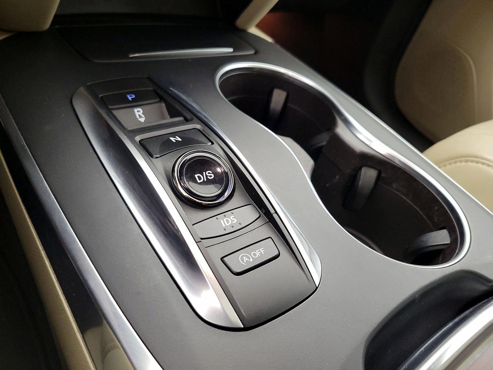 Thumbnail: 2016 Acura MDX - 17