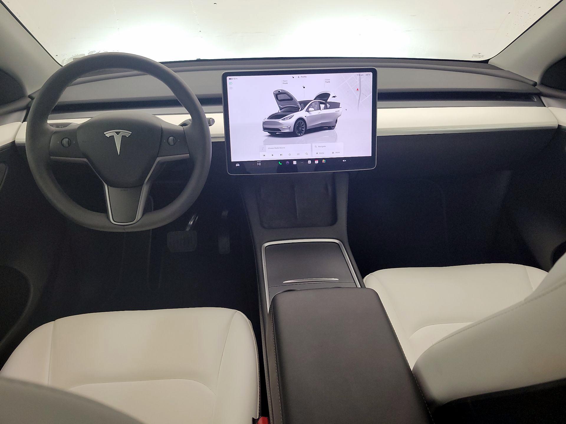 Thumbnail: 2023 Tesla Model Y - 9