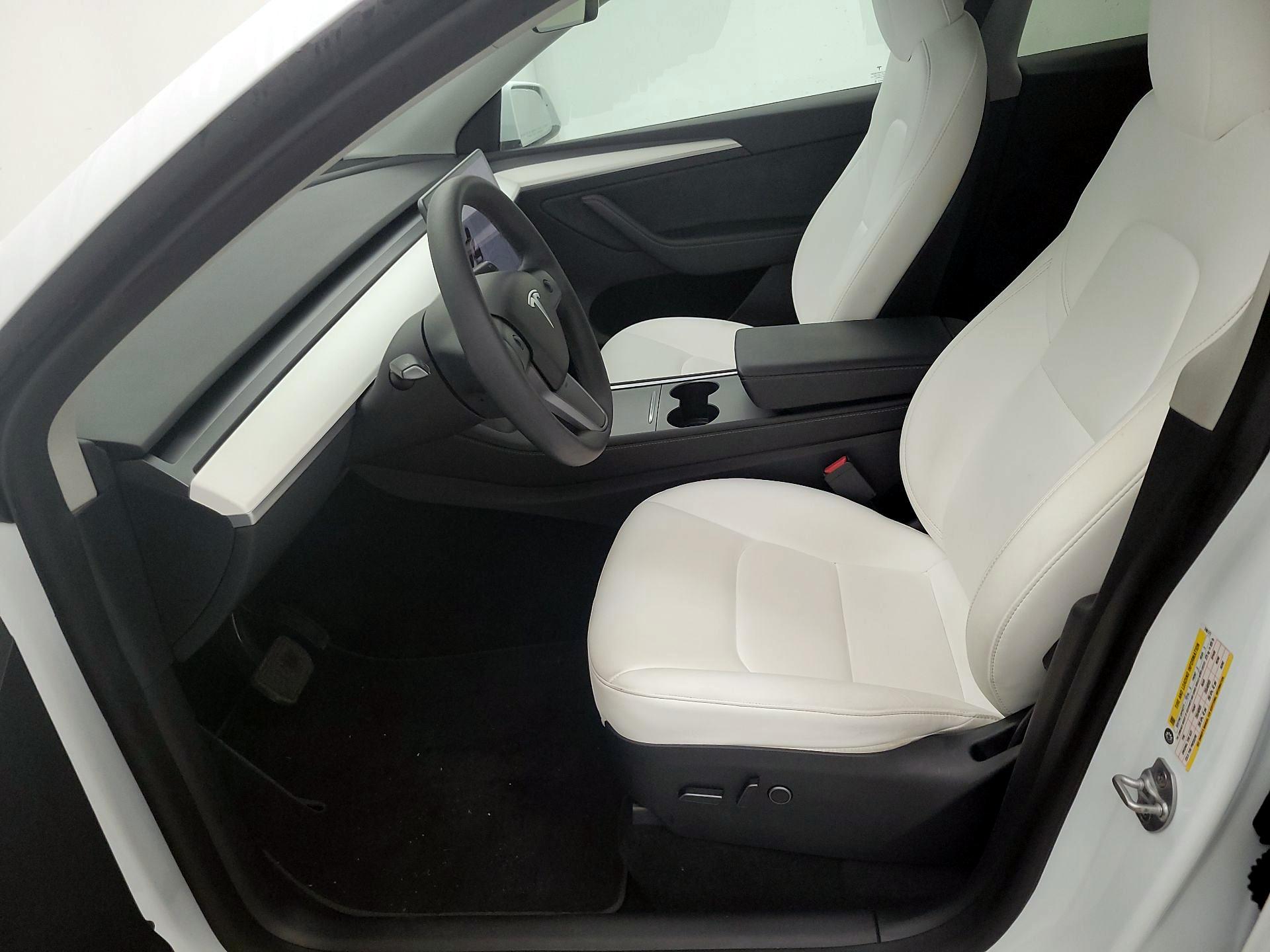 Thumbnail: 2023 Tesla Model Y - 11