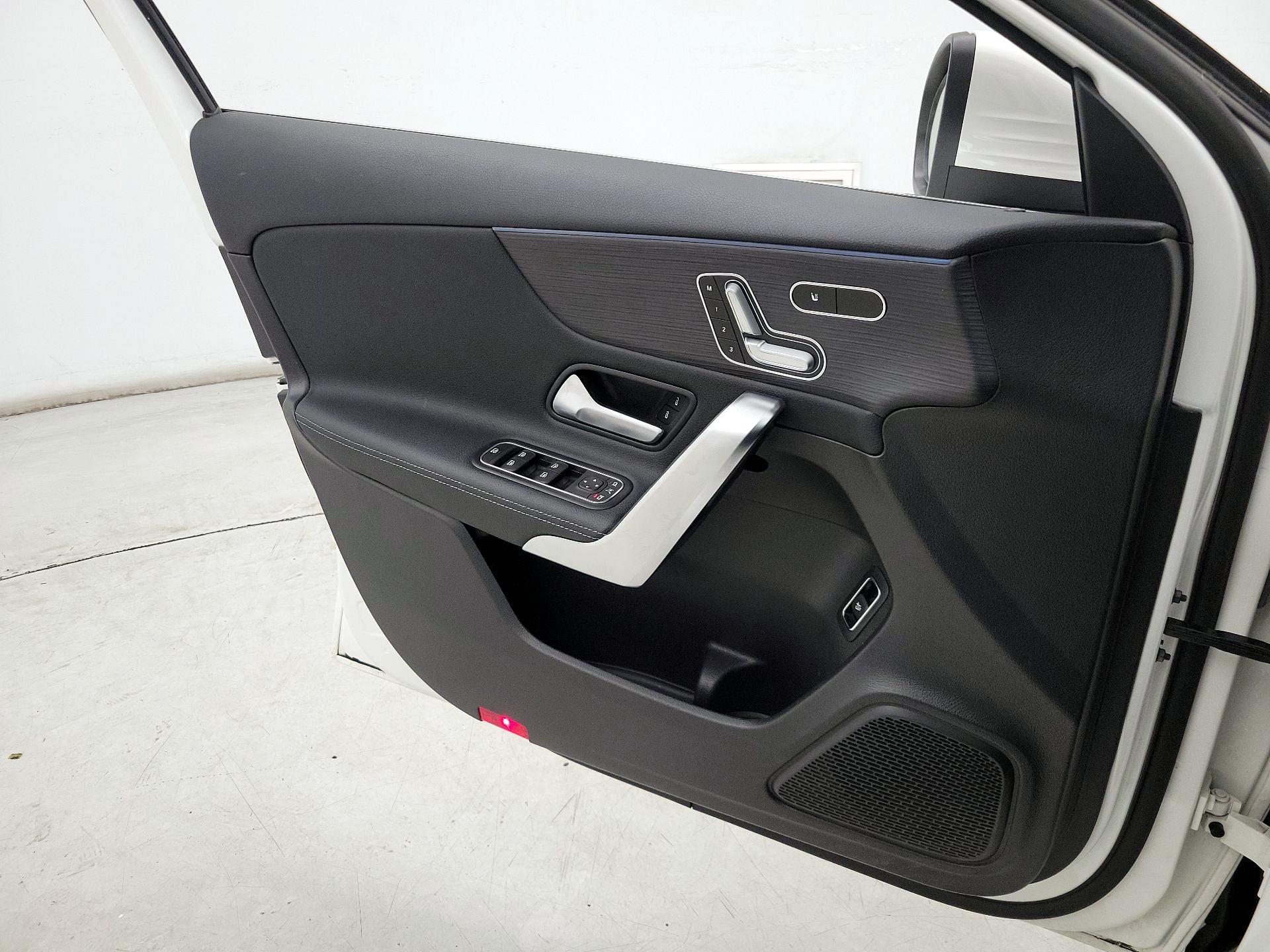 Thumbnail: 2022 Mercedes-Benz A-Class - 12