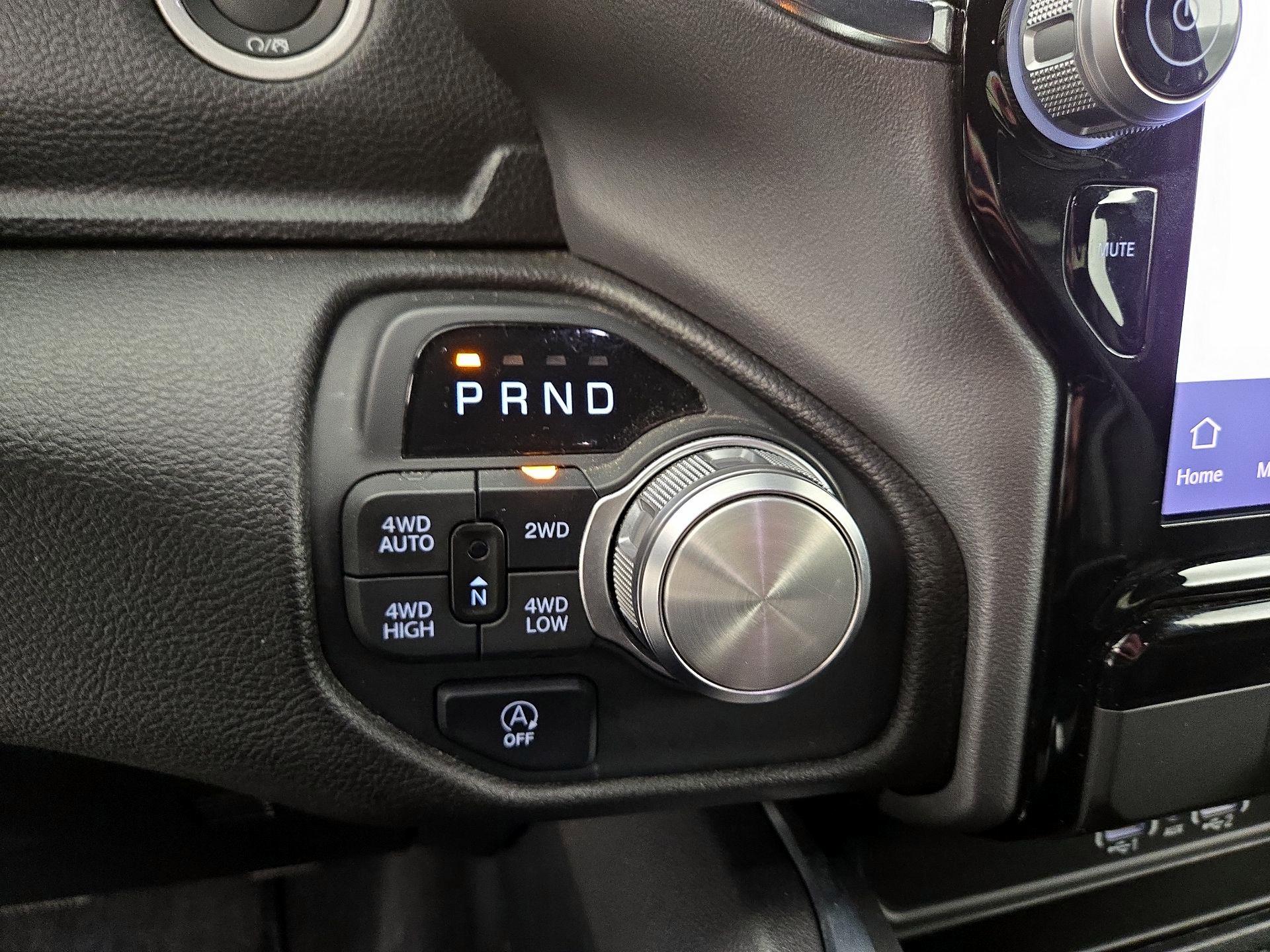 Thumbnail: 2025 RAM 1500 - 18