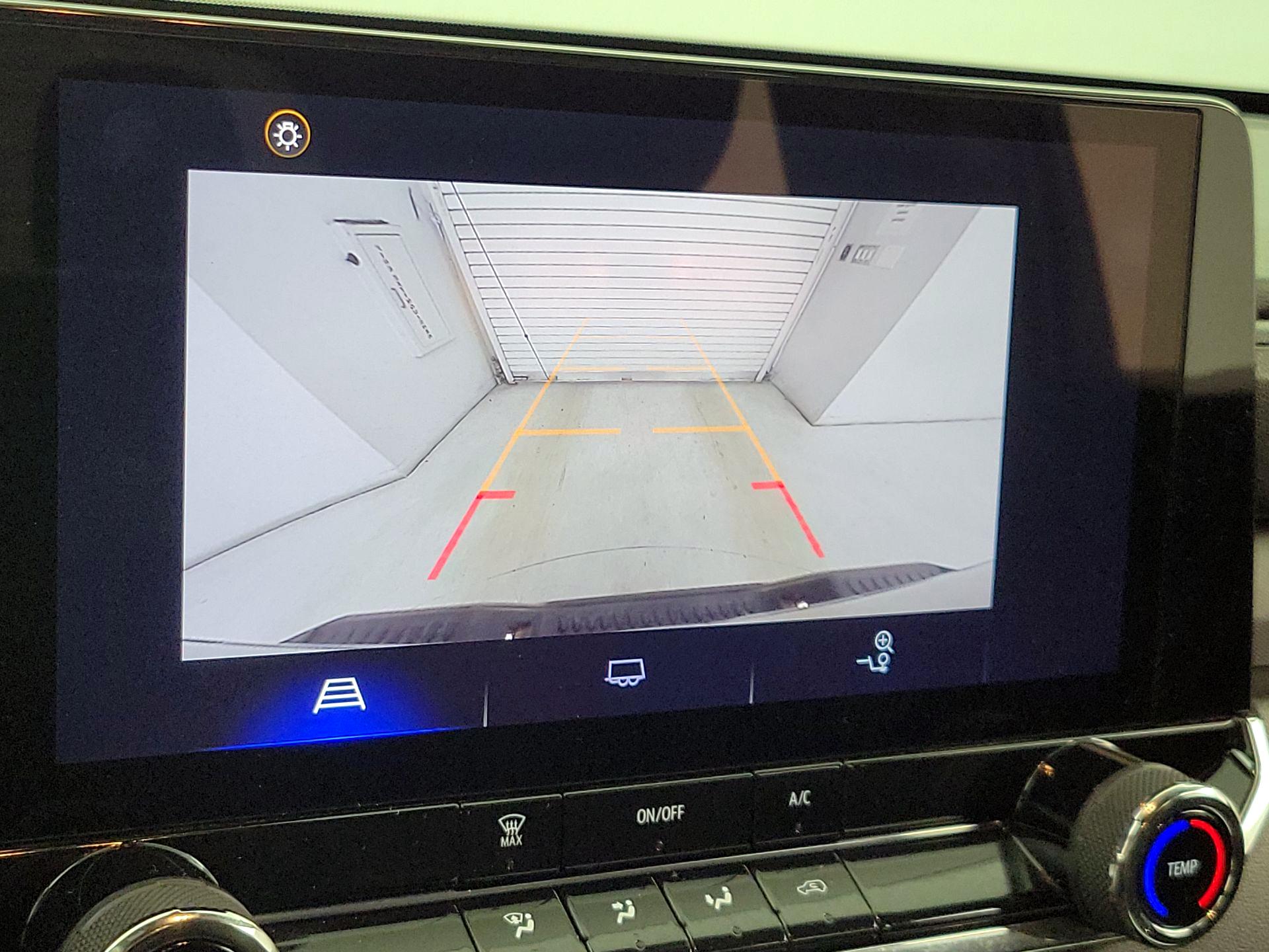 Thumbnail: 2023 Chevrolet Colorado - 15