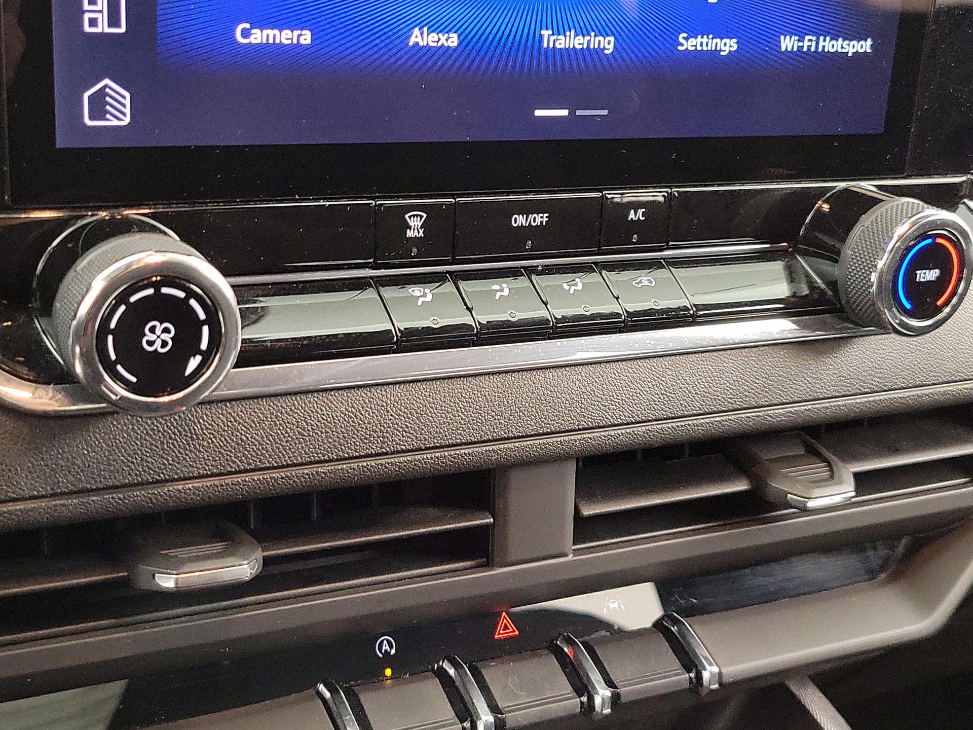 Thumbnail: 2023 Chevrolet Colorado - 17