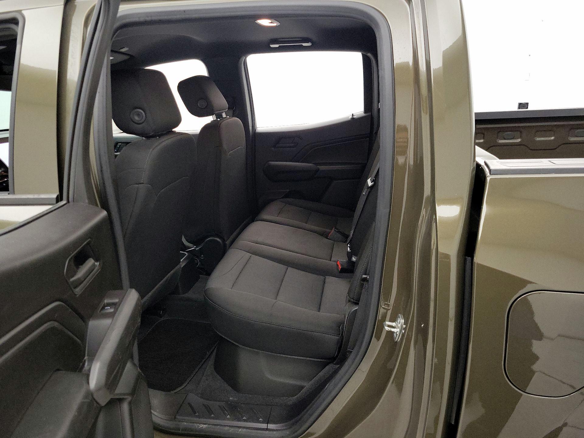 Thumbnail: 2023 Chevrolet Colorado - 20